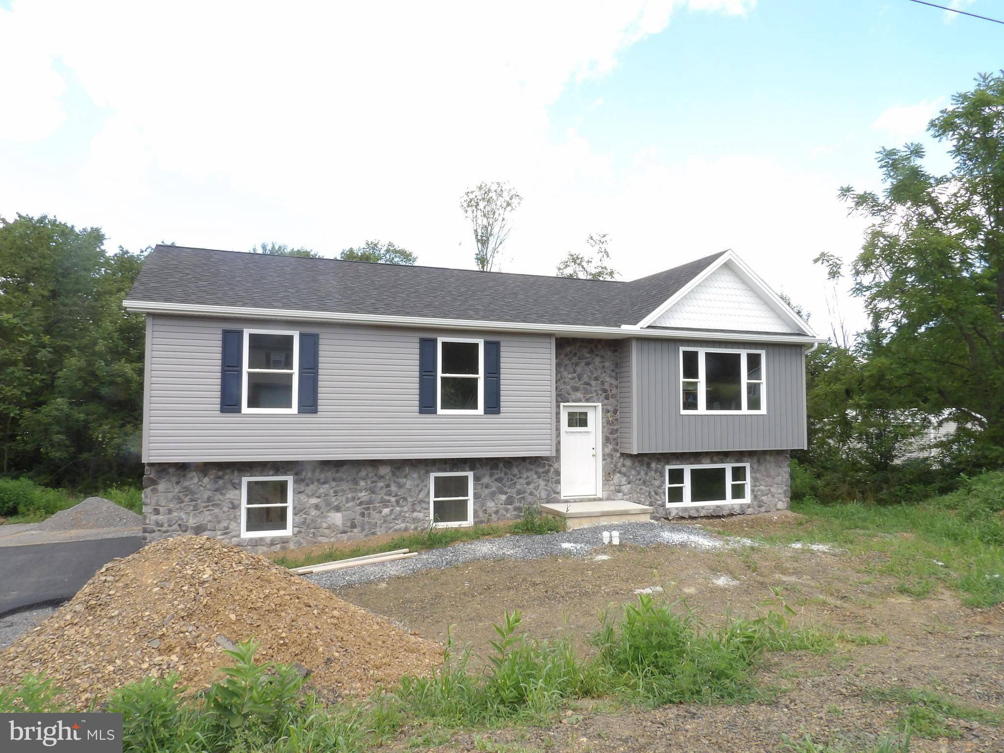 Pine Grove, PA 17963,31 LONG STRETCH RD