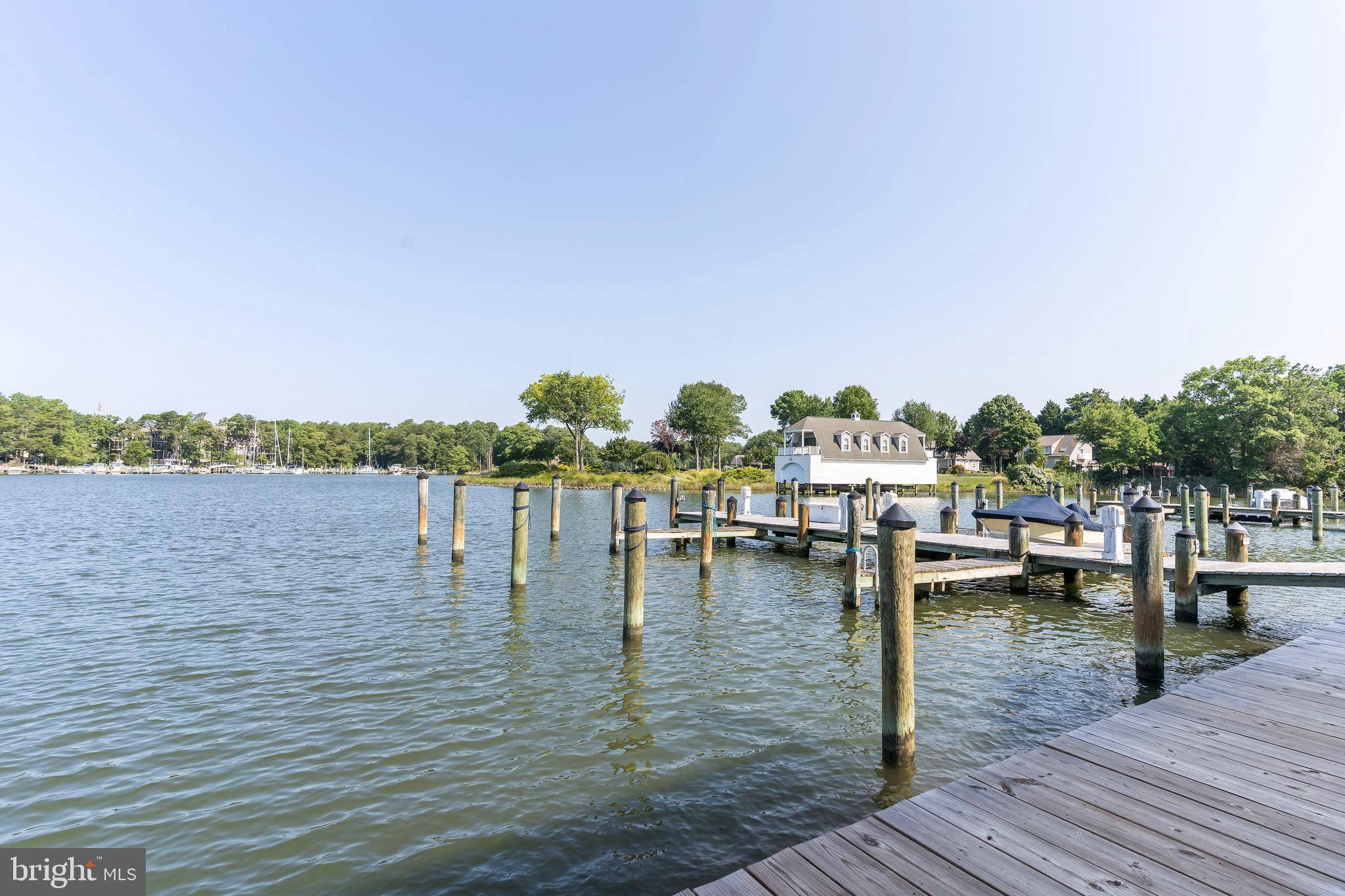 Solomons, MD 20688,534 OYSTER BAY PL #401