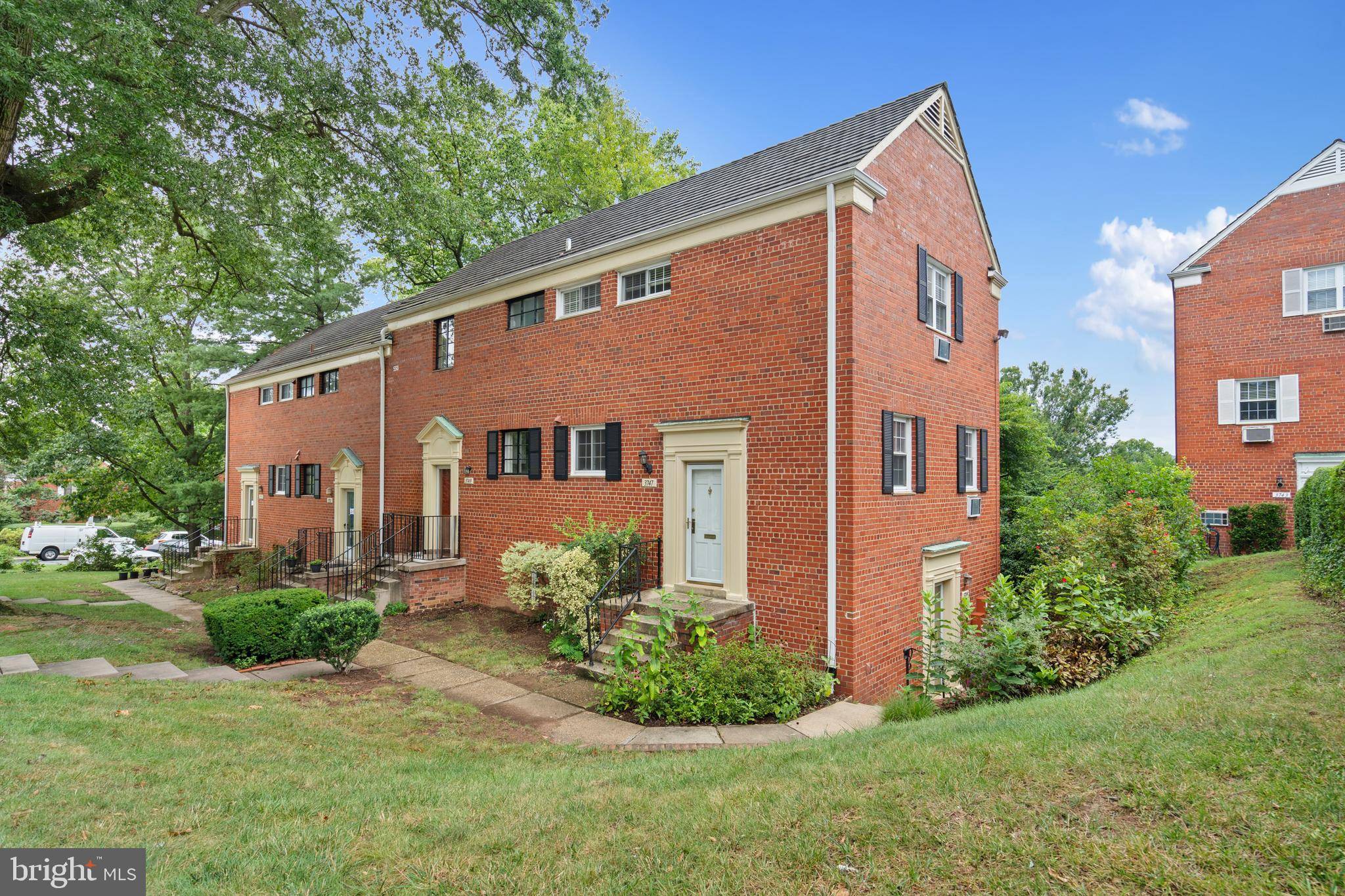 Alexandria, VA 22302,3745 GUNSTON RD #3745