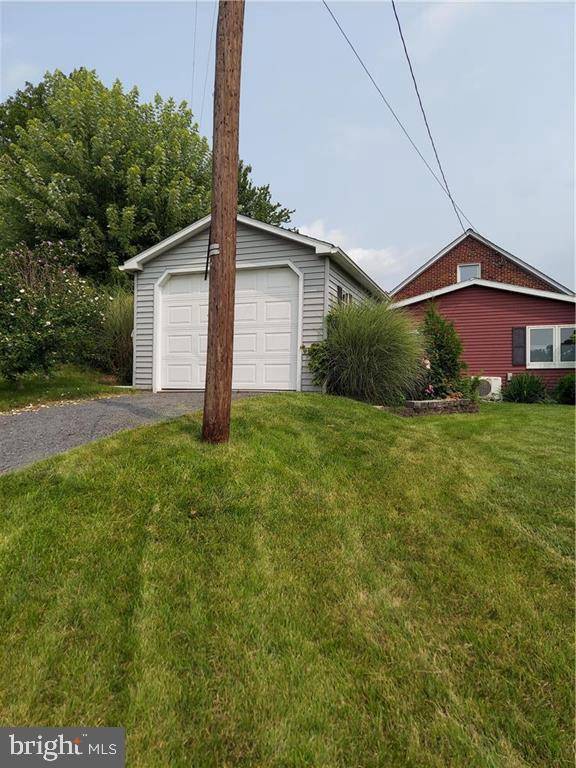 Whitehall, PA 18052,5261 FAIRVIEW ST