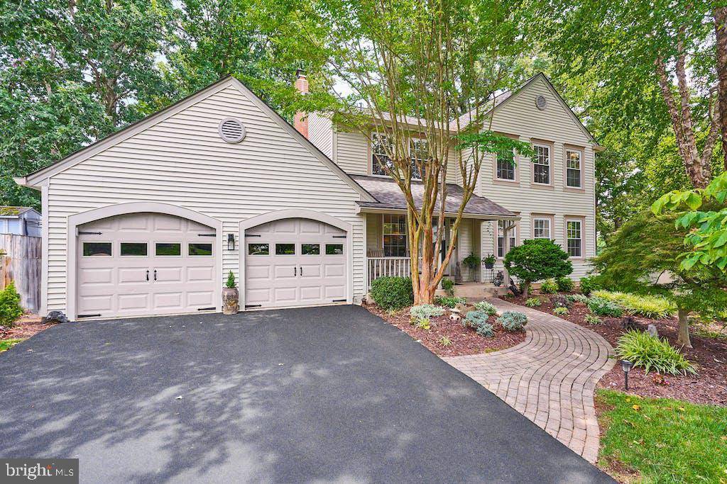 Burke, VA 22015,9607 CHAPEL HILL DR