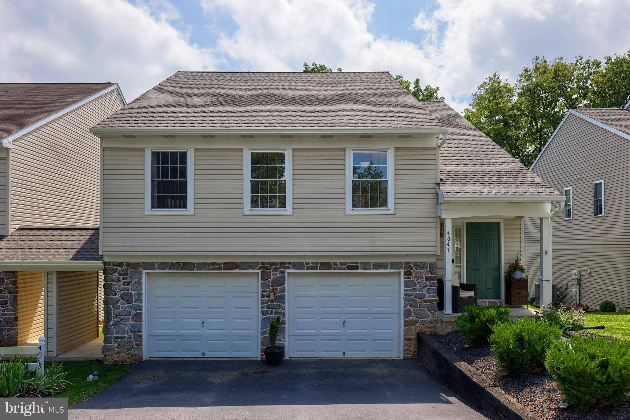 Mount Joy, PA 17552,4043 PARKSIDE CT