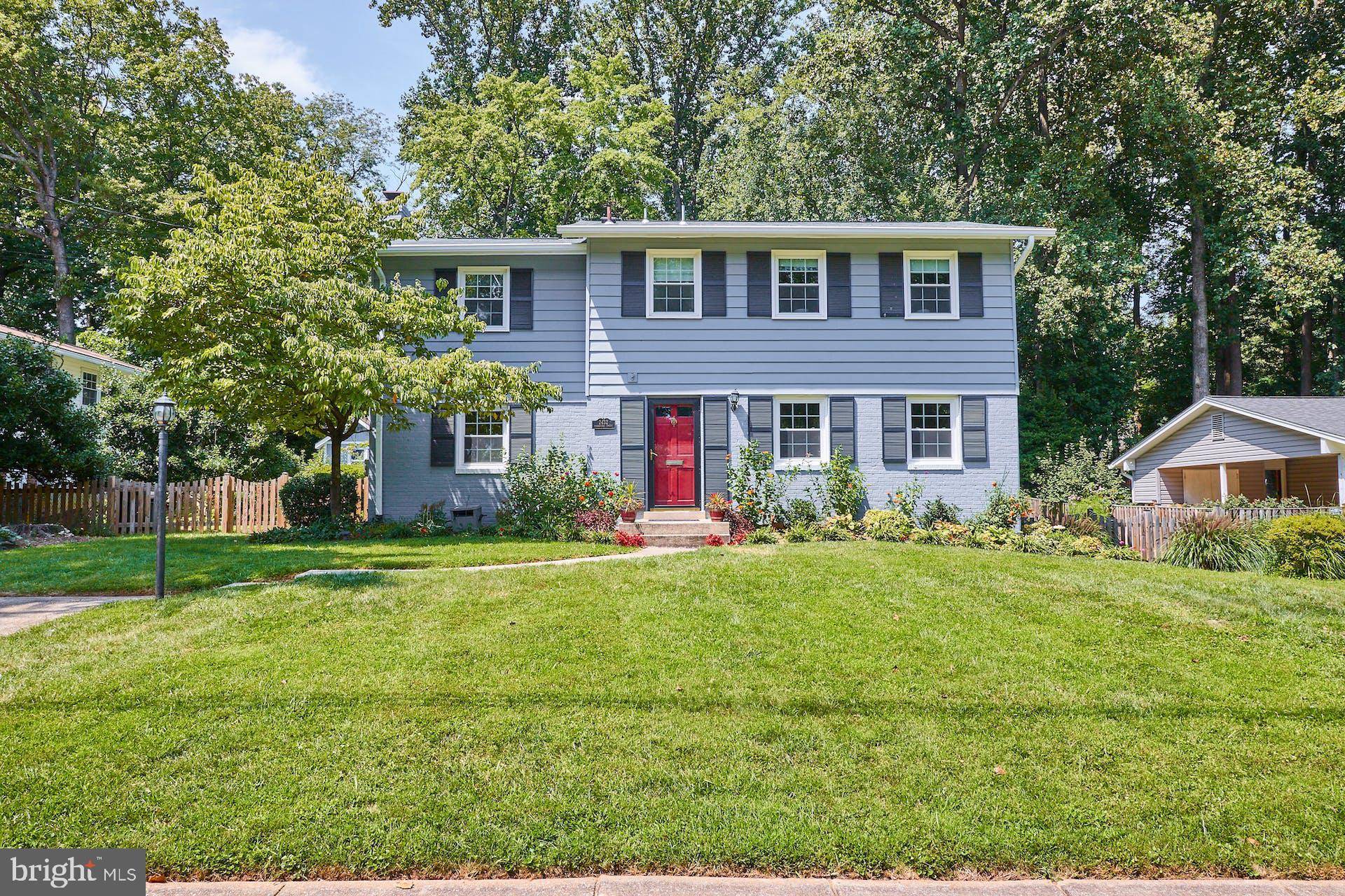 Vienna, VA 22180,2432 ROCKBRIDGE ST