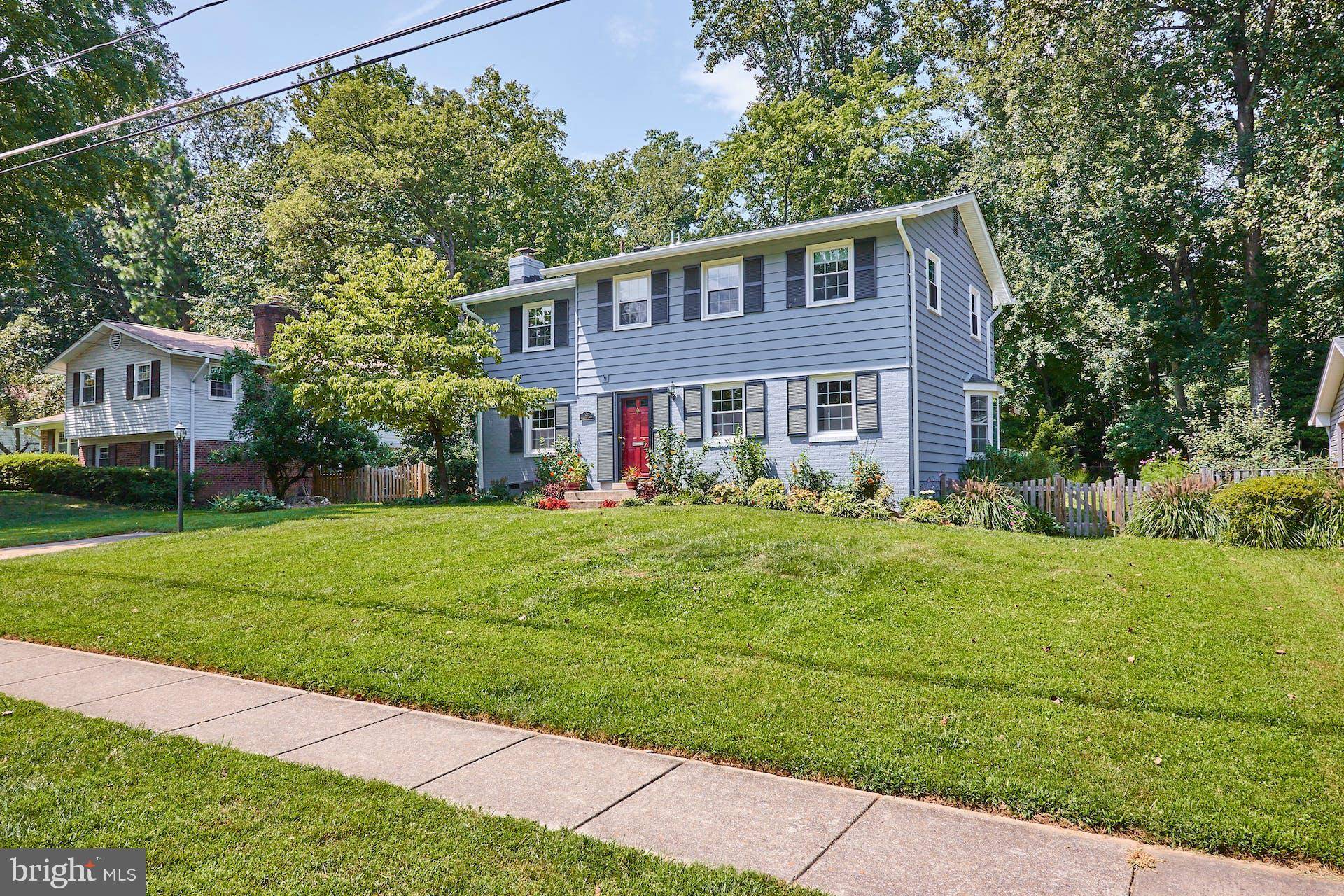 Vienna, VA 22180,2432 ROCKBRIDGE ST