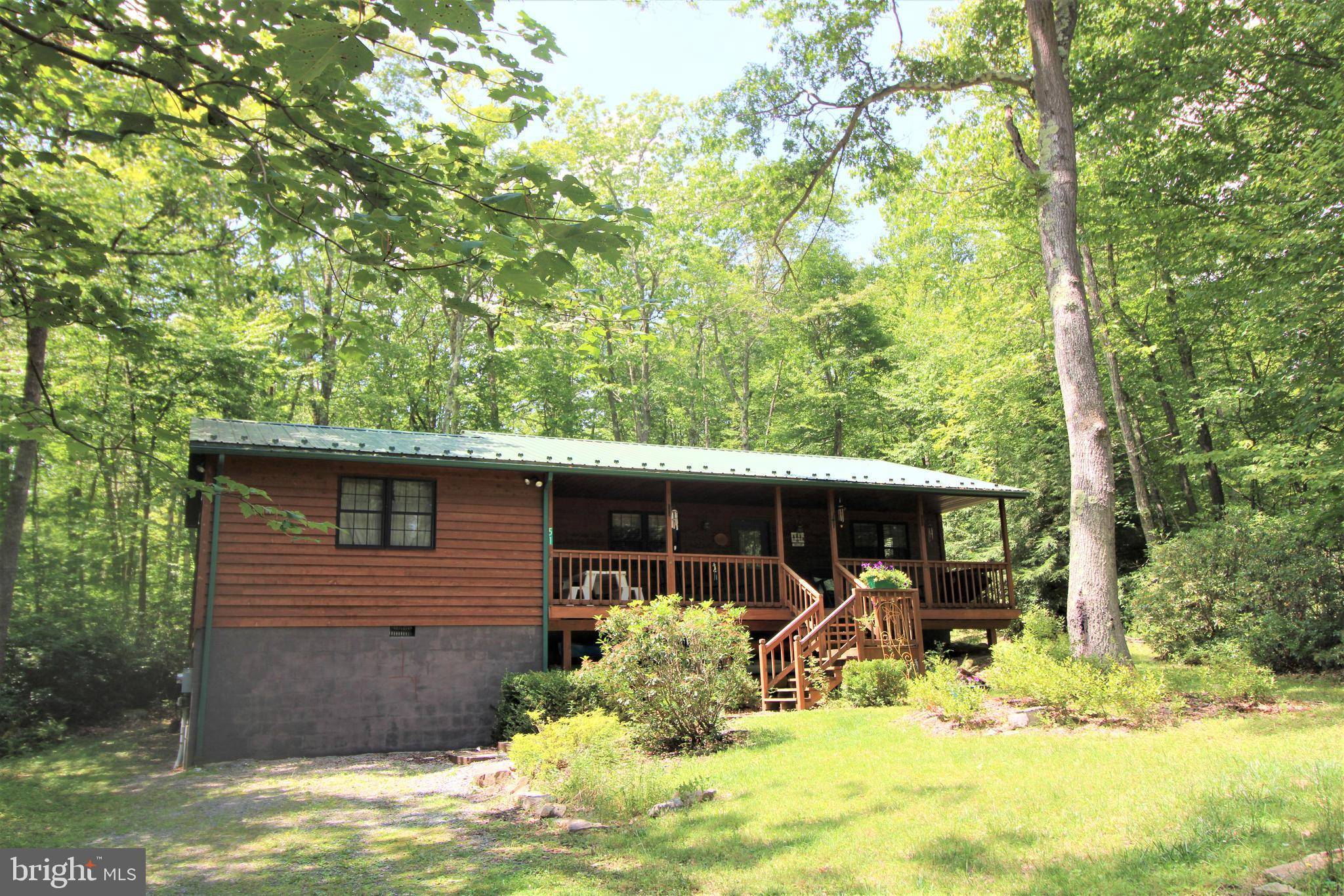 Terra Alta, WV 26764,51 REDWOOD DR