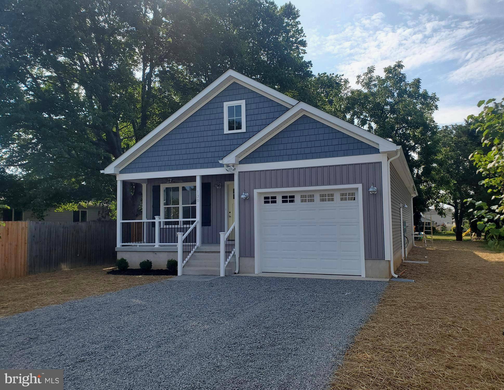 Colonial Beach, VA 22443,130 3RD ST