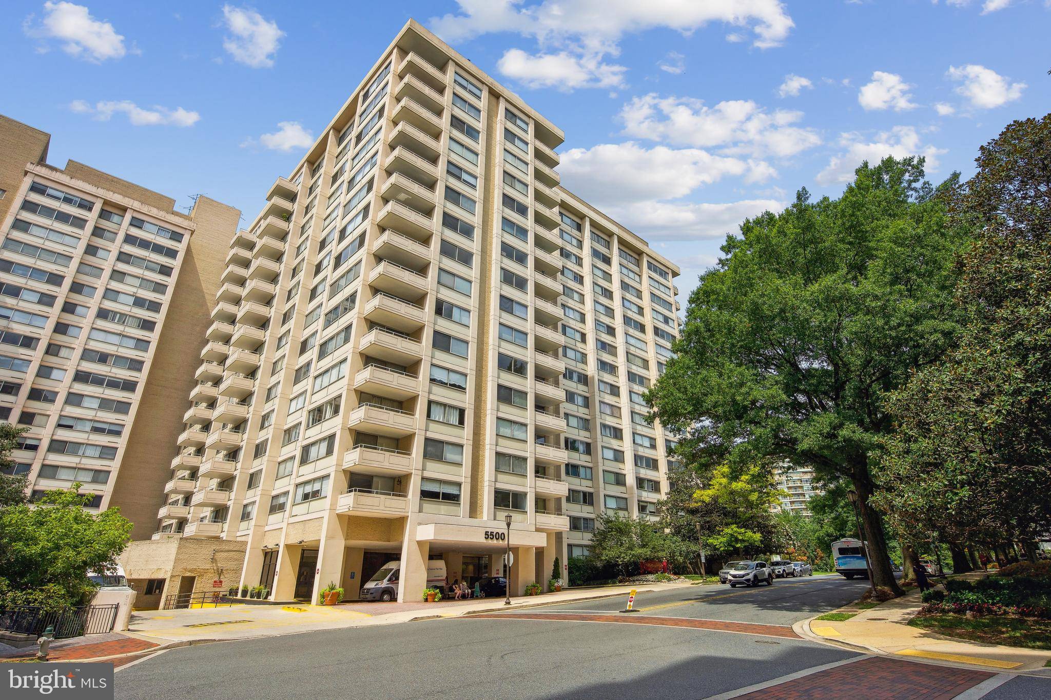 Chevy Chase, MD 20815,5500 FRIENDSHIP BLVD #926N