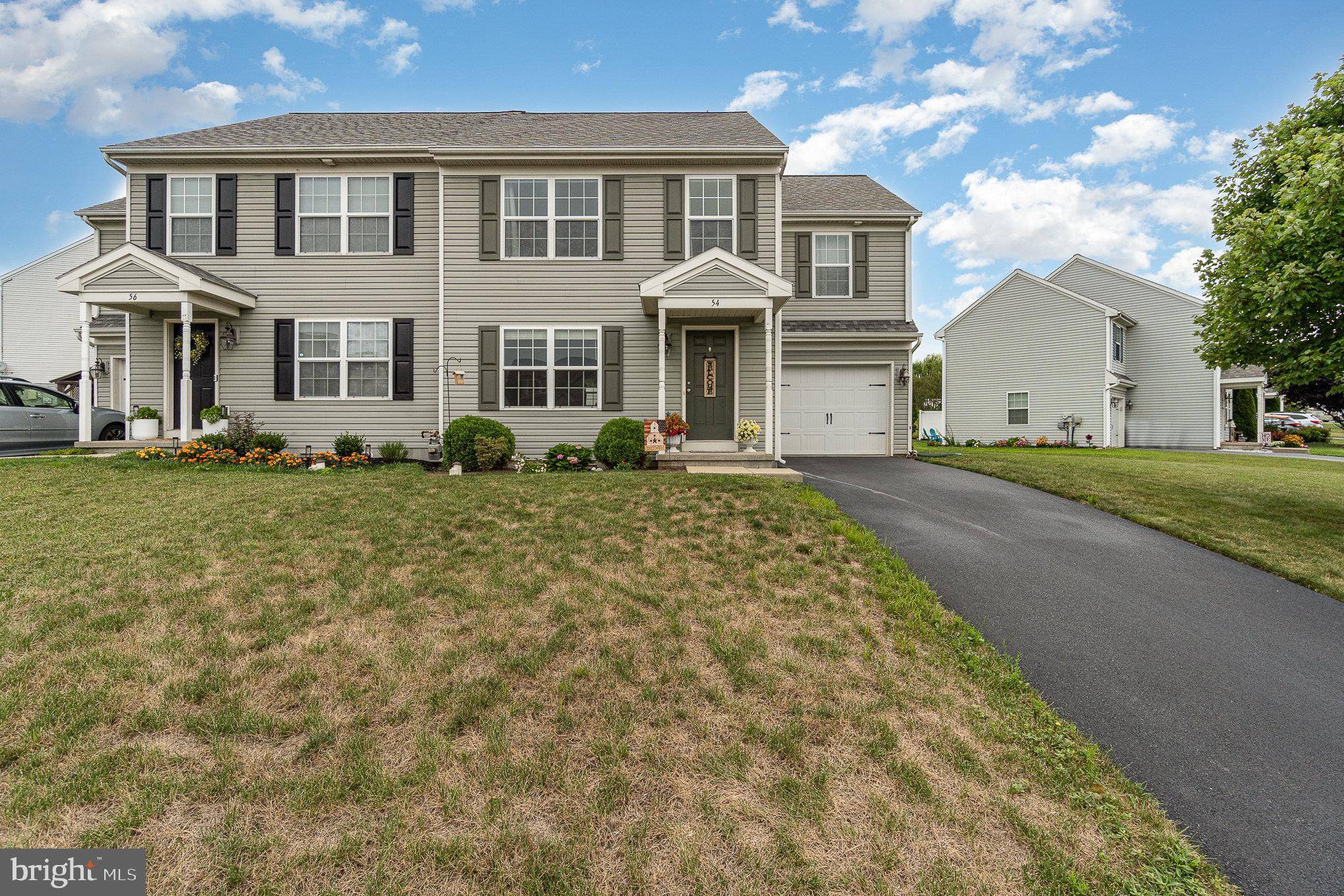 Ephrata, PA 17522,54 SILVER MAPLE CIR