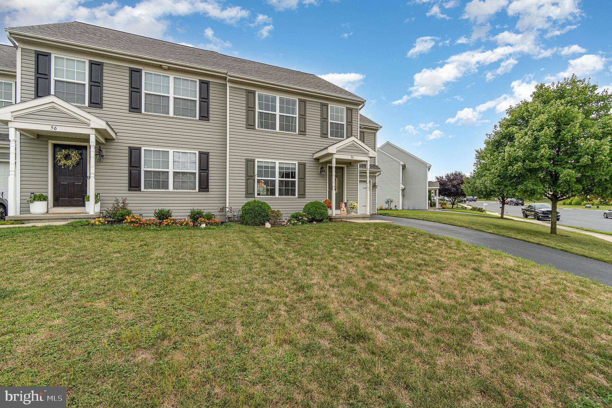 Ephrata, PA 17522,54 SILVER MAPLE CIR