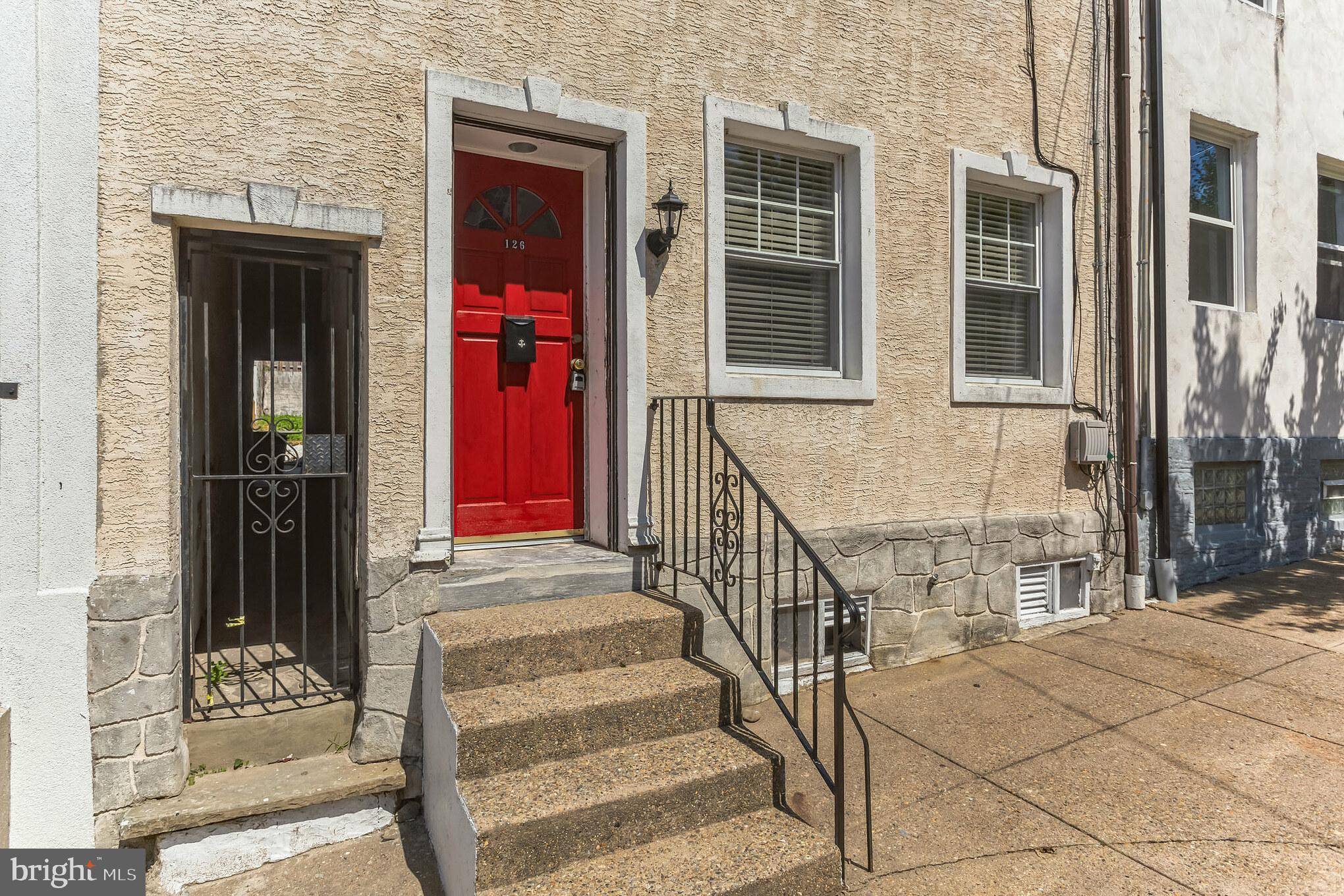 Philadelphia, PA 19127,126 SEVILLE ST