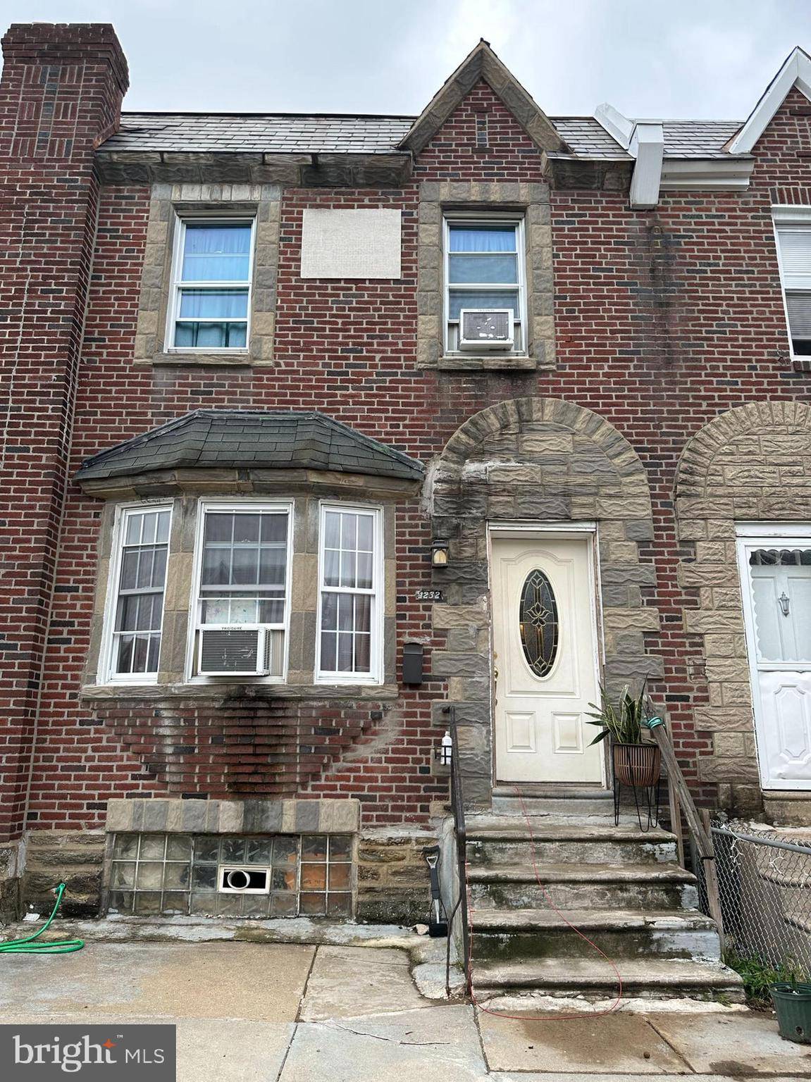 Philadelphia, PA 19111,1232 GILHAM ST