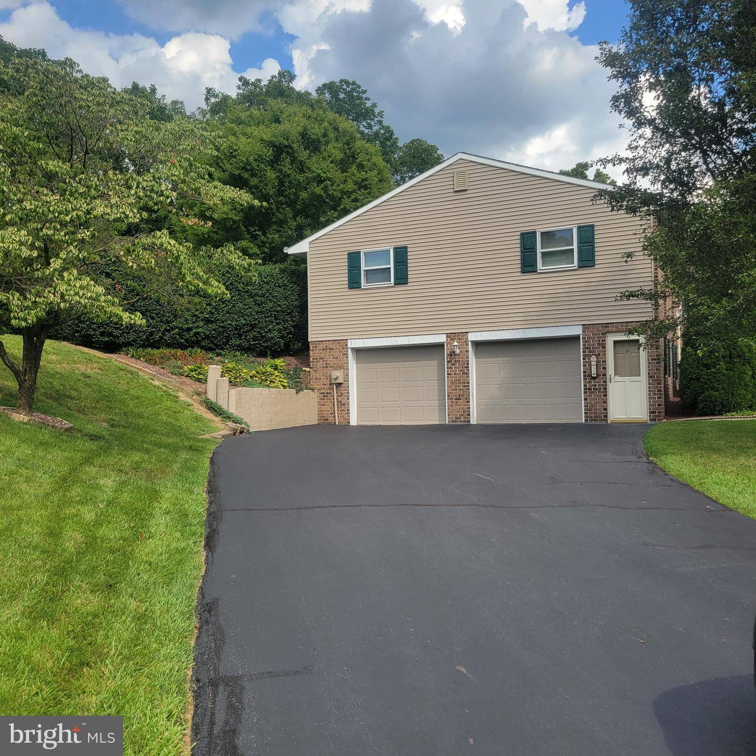 Annville, PA 17003,2 JEAN DR