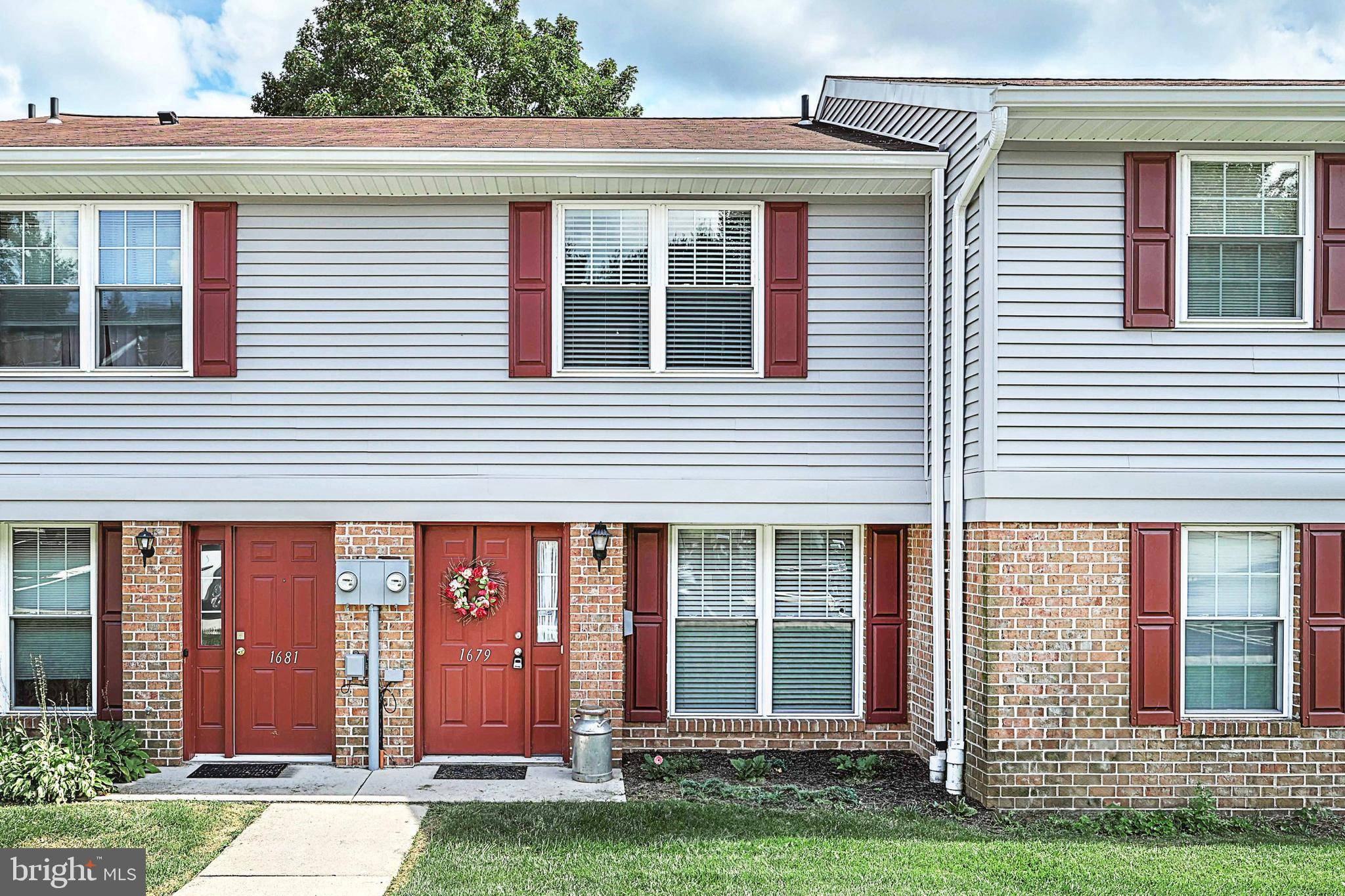 York, PA 17406,1679 LONG DR #203