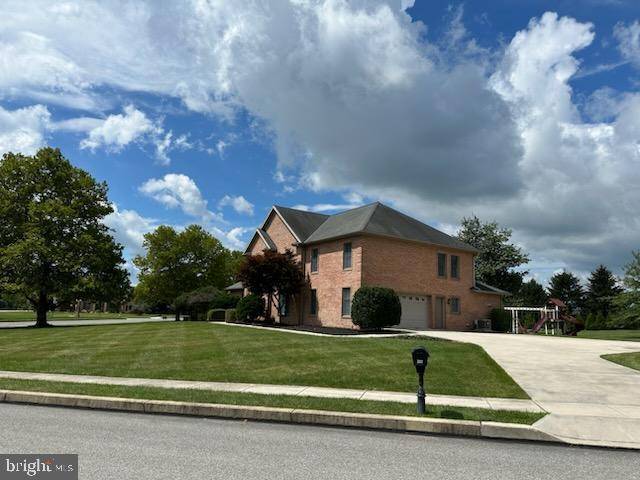 Hanover, PA 17331,381 THORNHILL DR