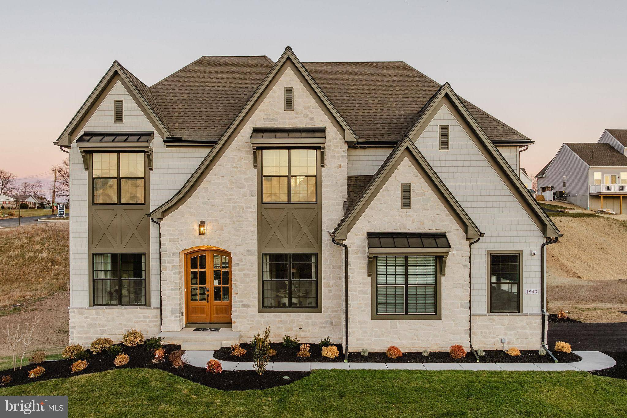 Lancaster, PA 17601,1100 BLUEGRASS RD #DEVONSHIRE