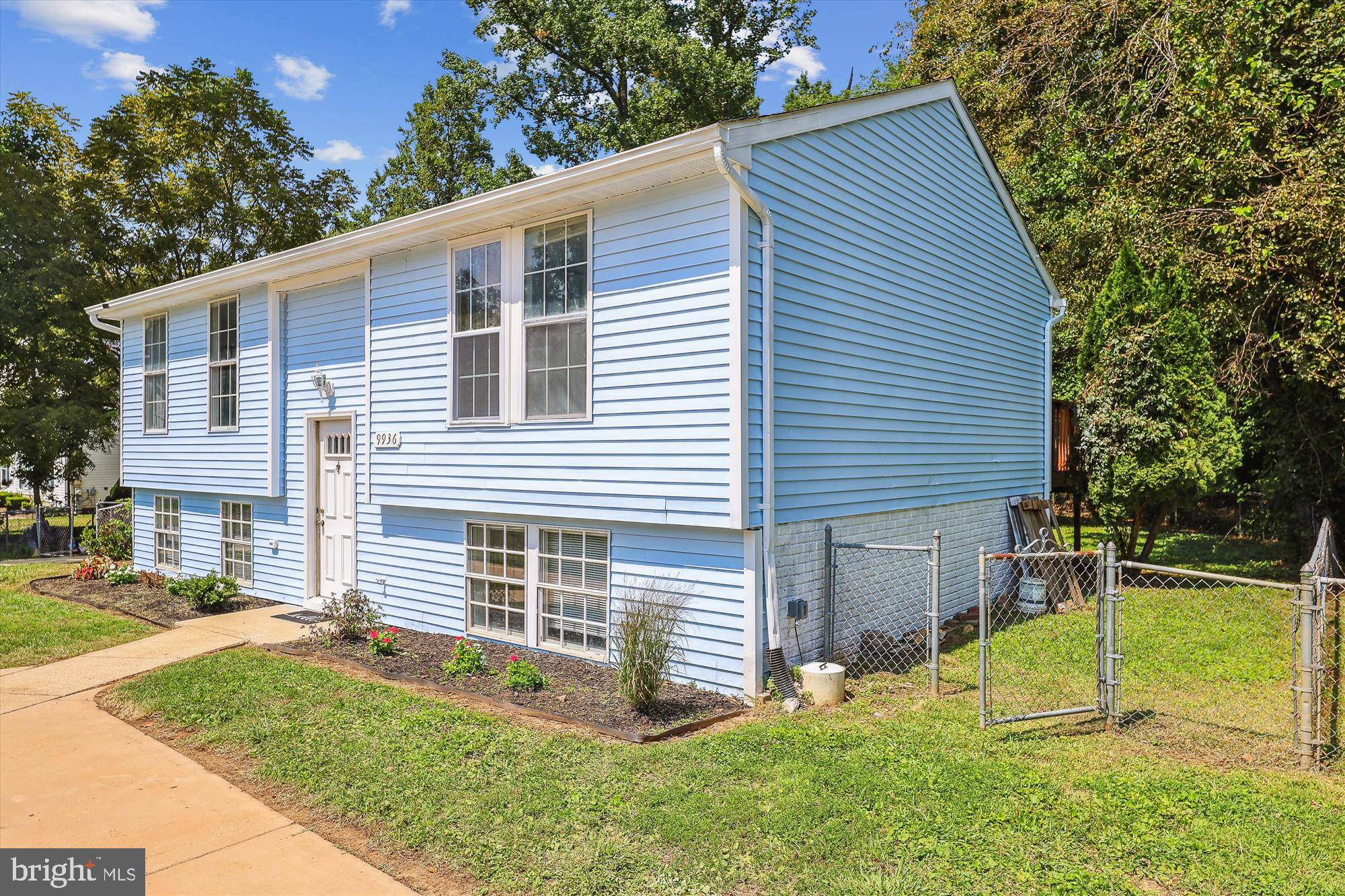 Lanham, MD 20706,9936 GRANT ST