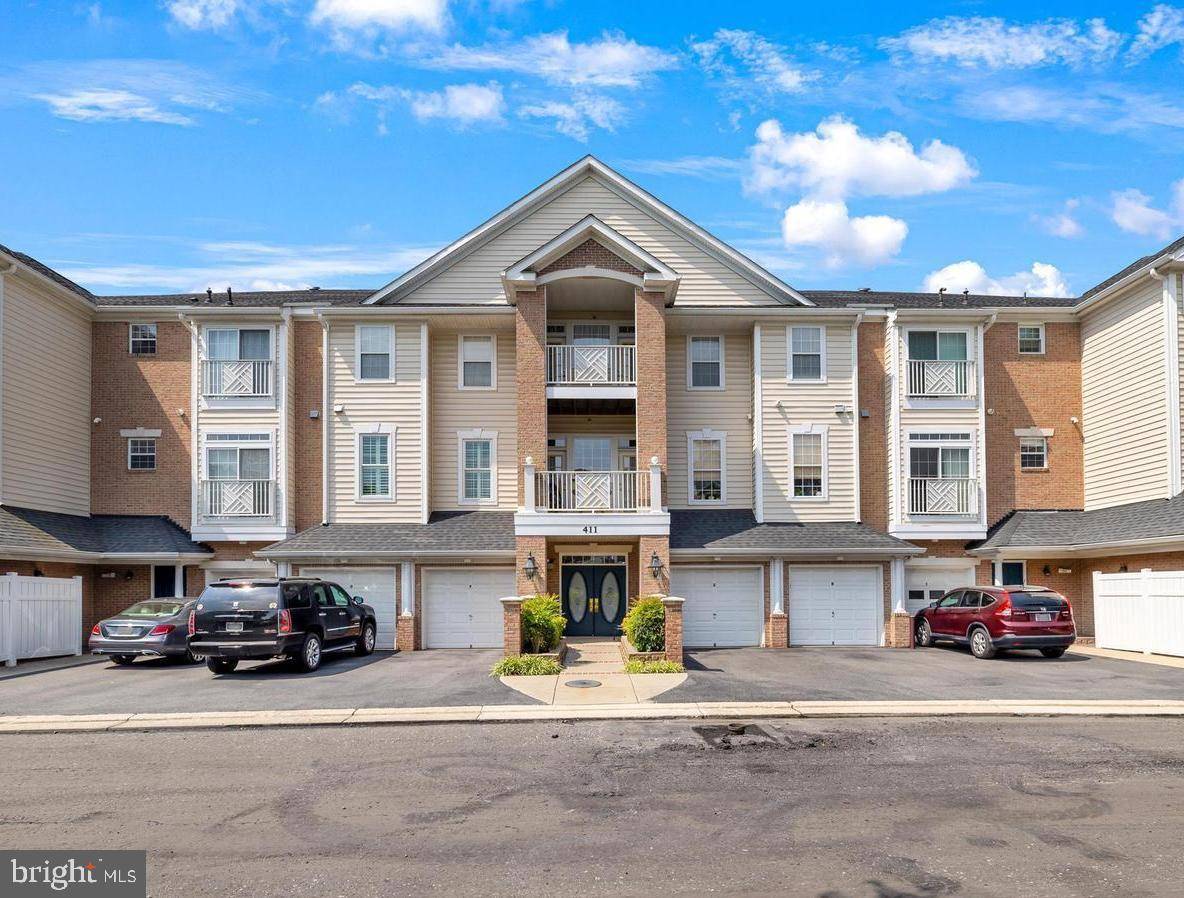 Edgewater, MD 21037,411 HAMLET CLUB DR #302