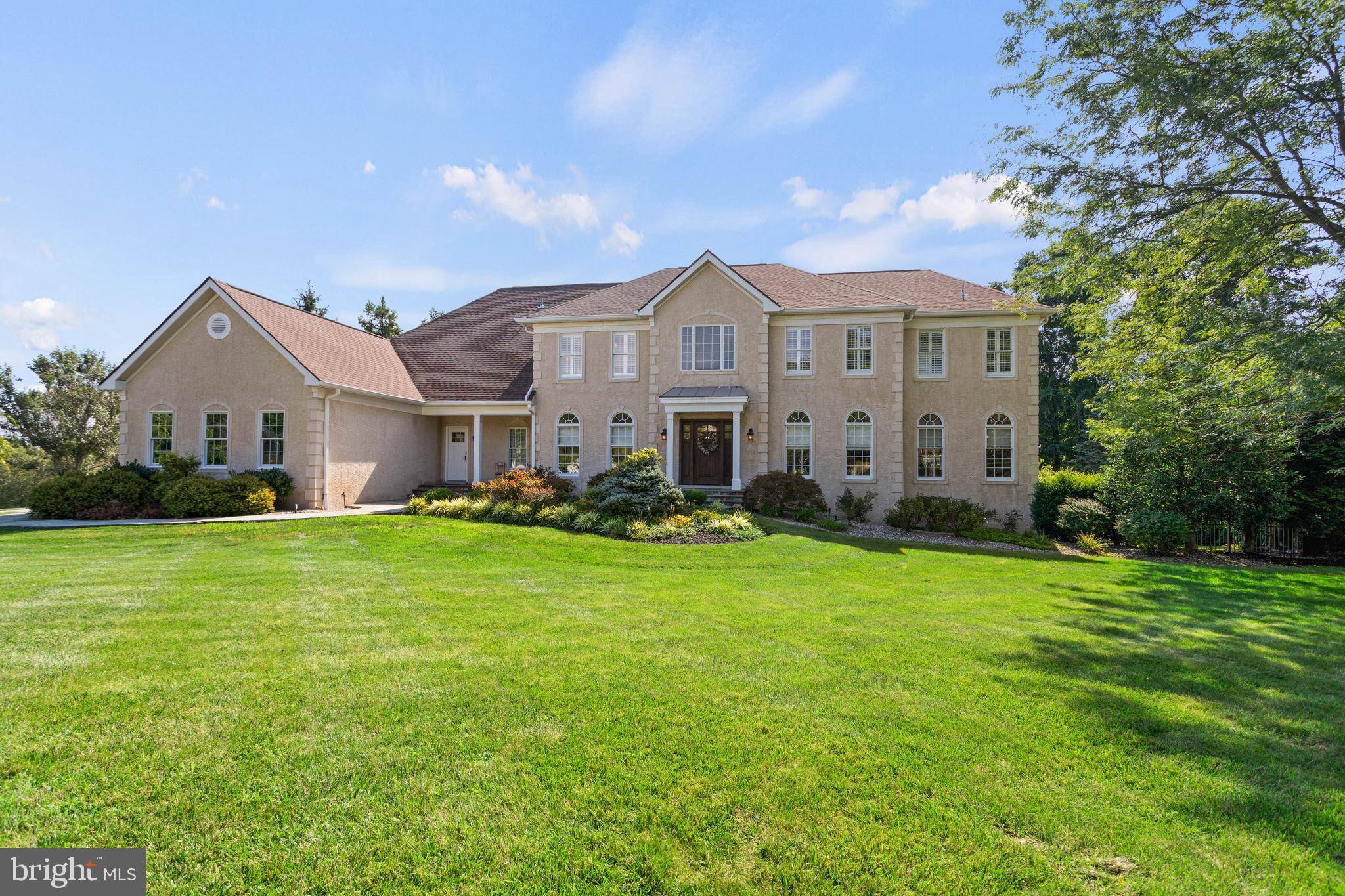 Glen Mills, PA 19342,22 BEECH TREE DR