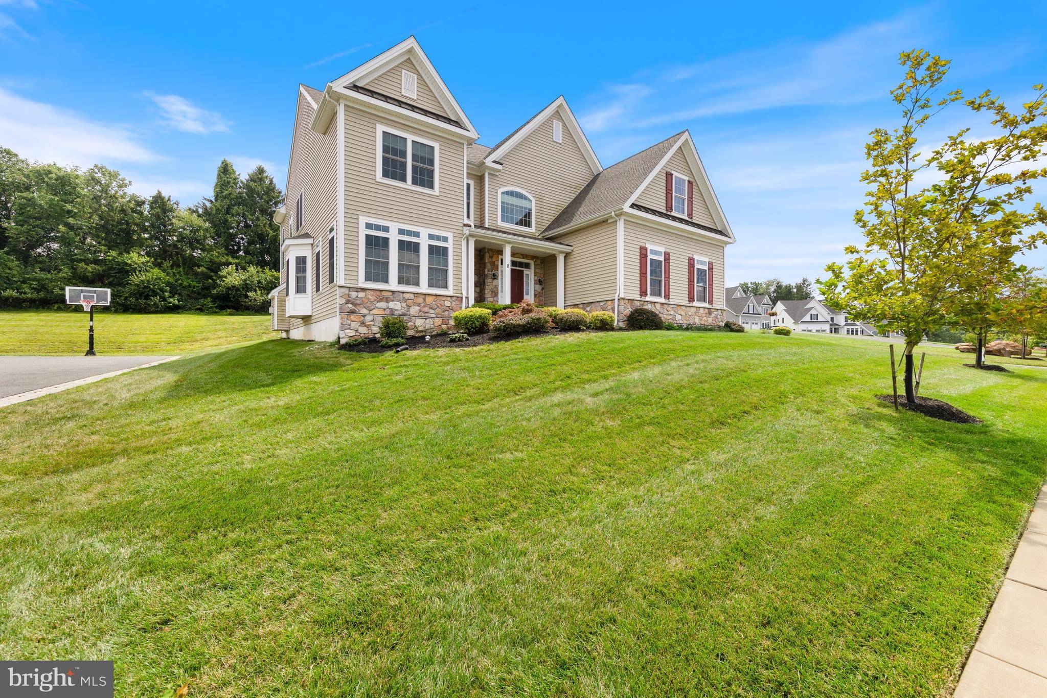 Glen Mills, PA 19342,8 GIANA WAY