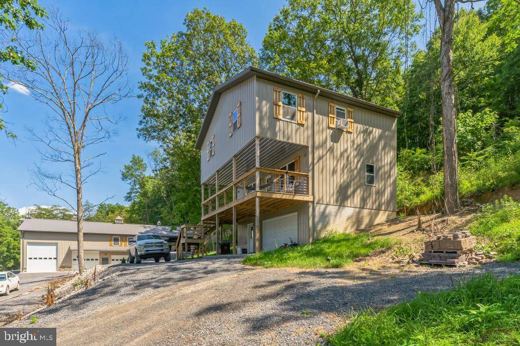 Ridgeley, WV 26753,2054 E PLUM RUN RD