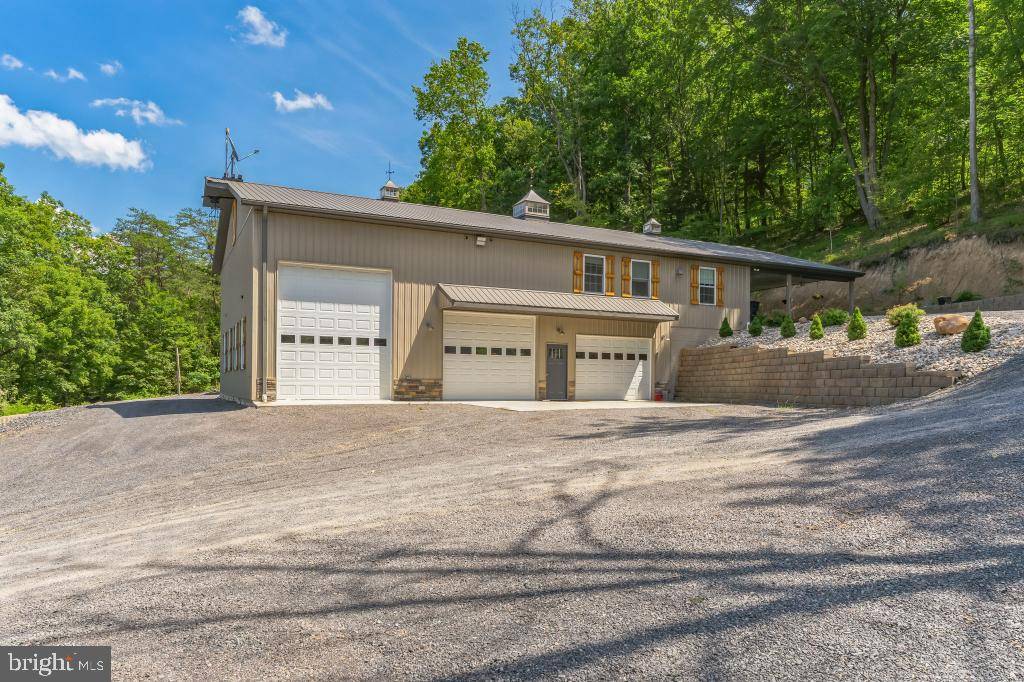 Ridgeley, WV 26753,2054 E PLUM RUN RD