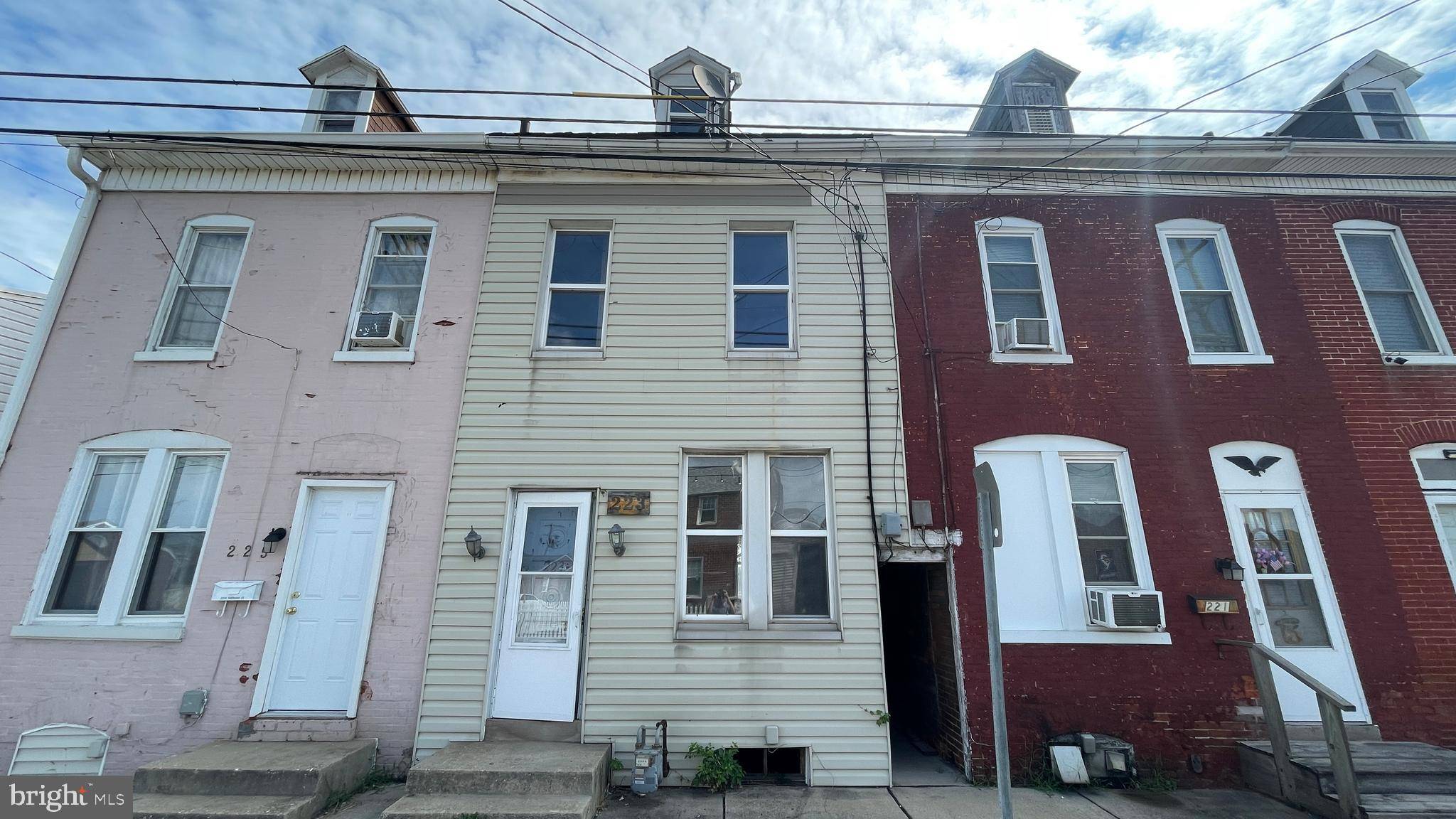 York, PA 17403,223 N SHERMAN ST