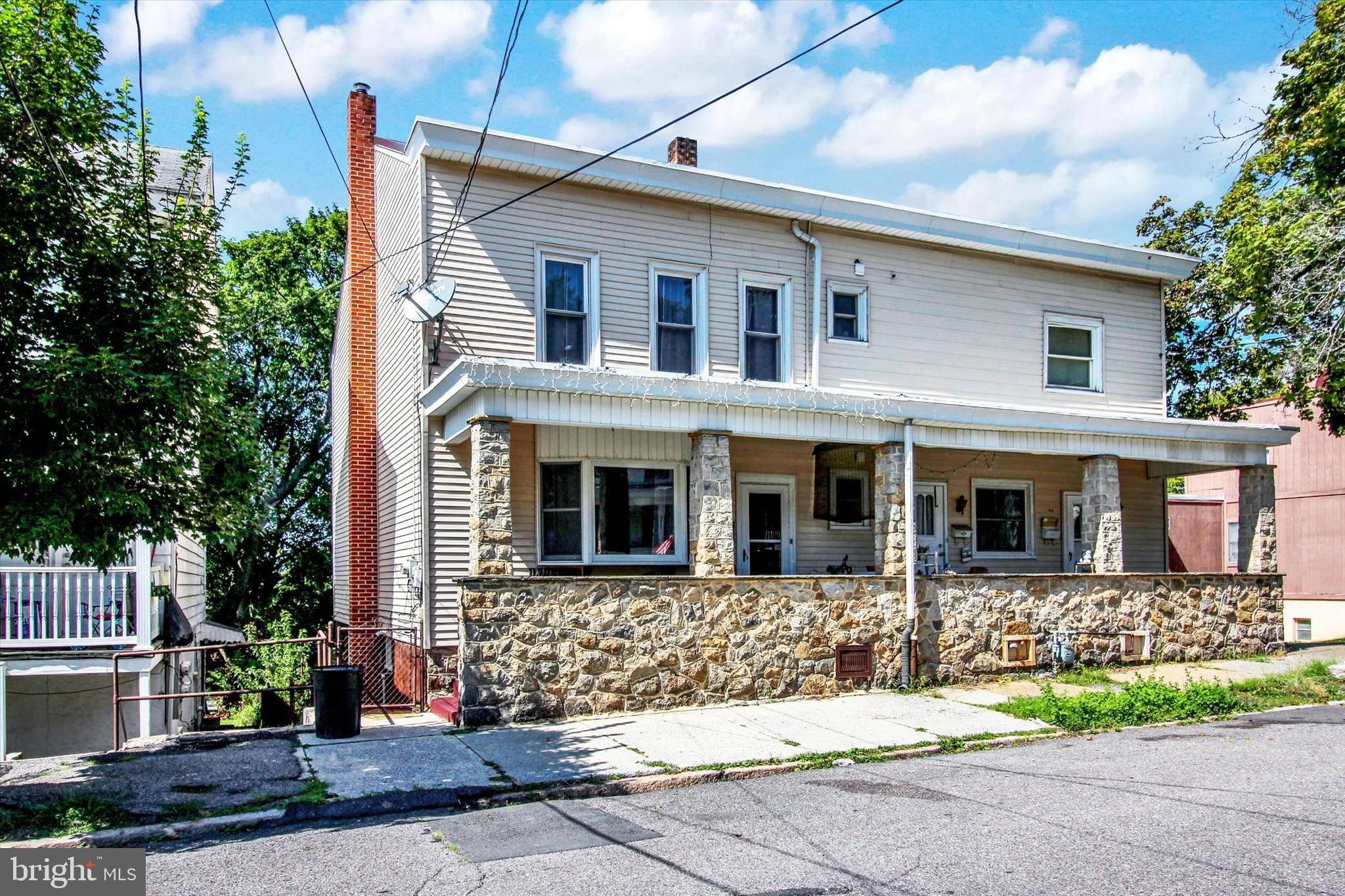 Pottsville, PA 17901,2046 MAHANTONGO ST