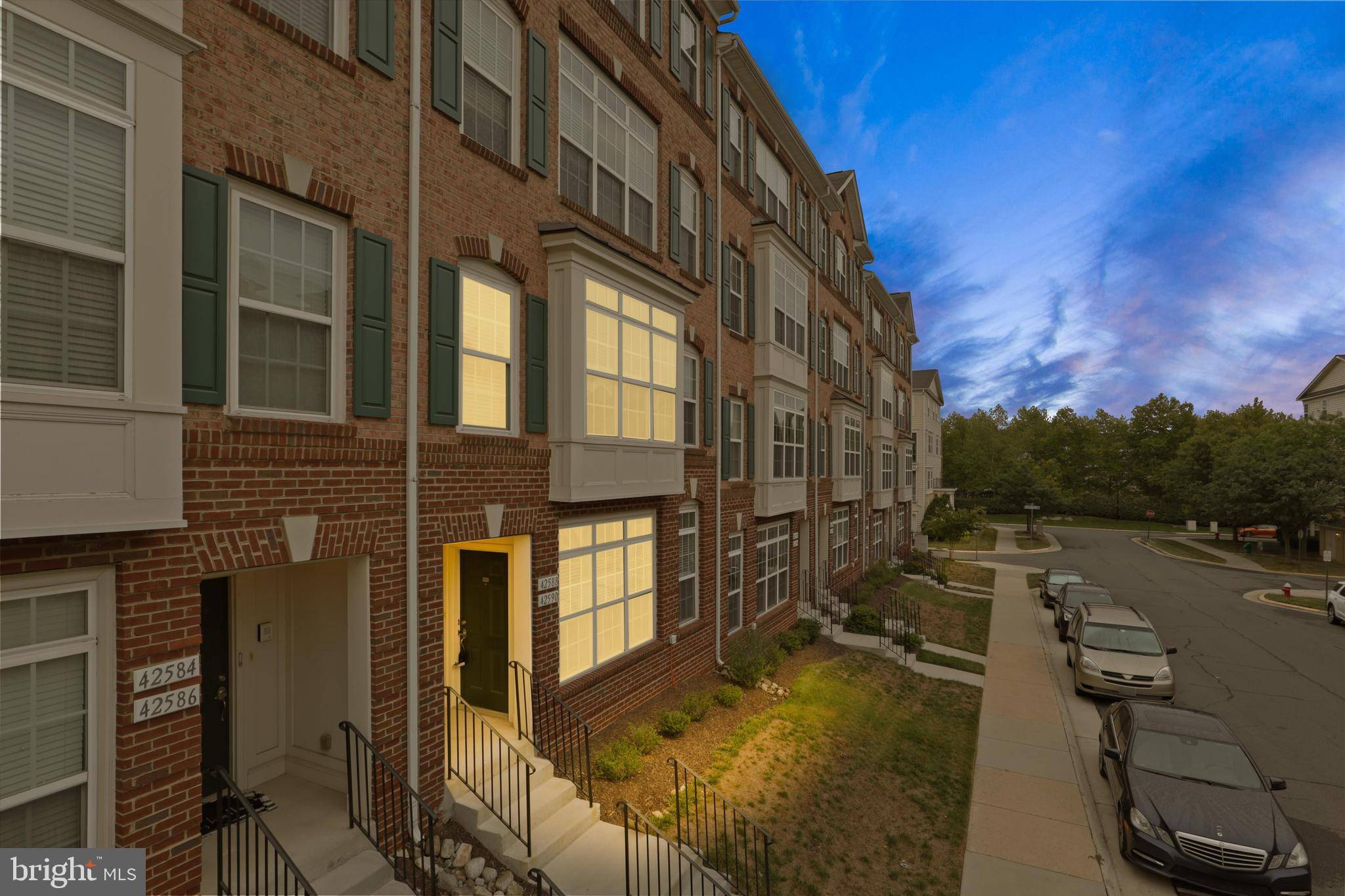 Ashburn, VA 20148,42590 CARDINAL TRACE #8I