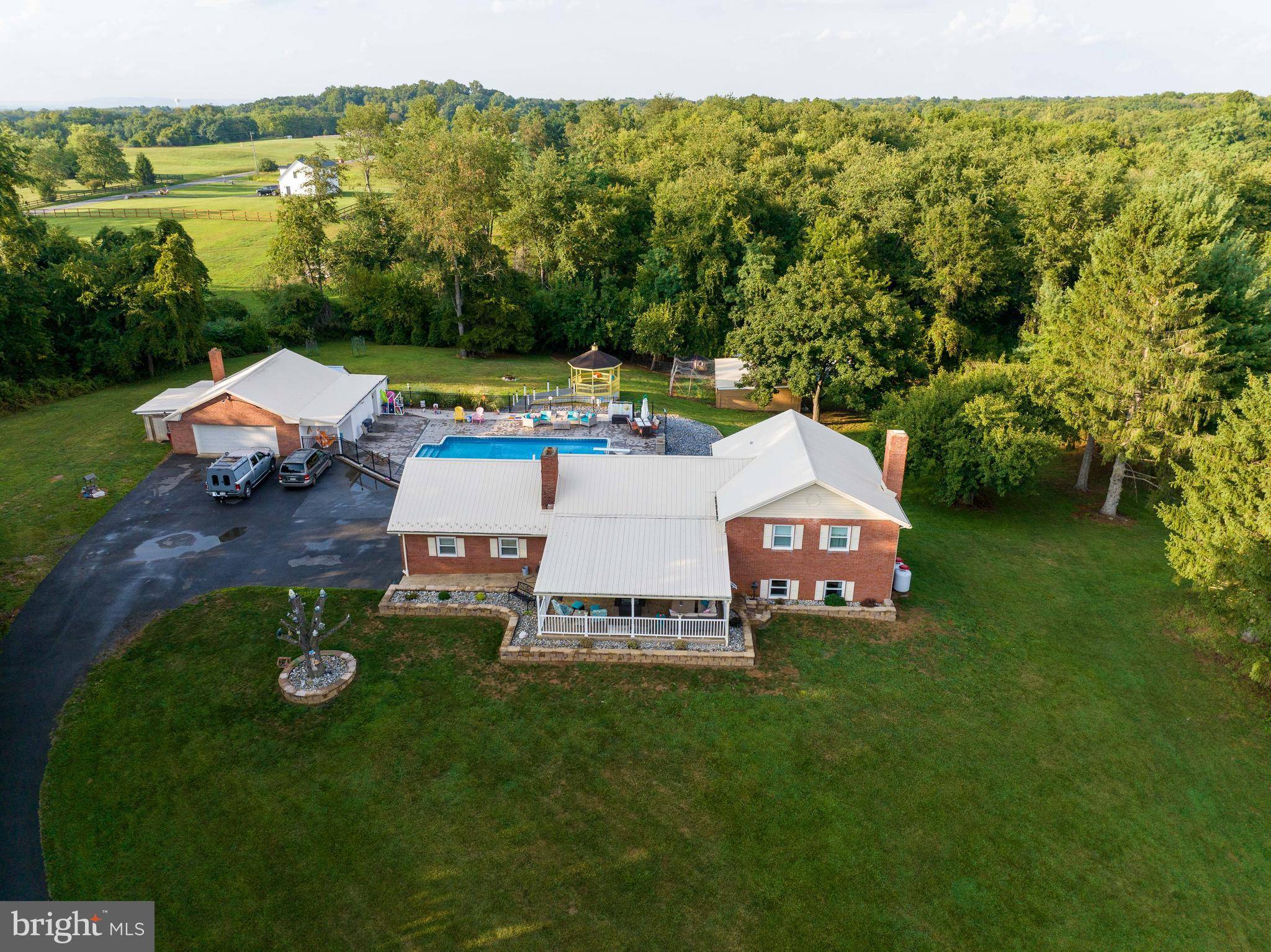 Kearneysville, WV 25430,525 HITE RD