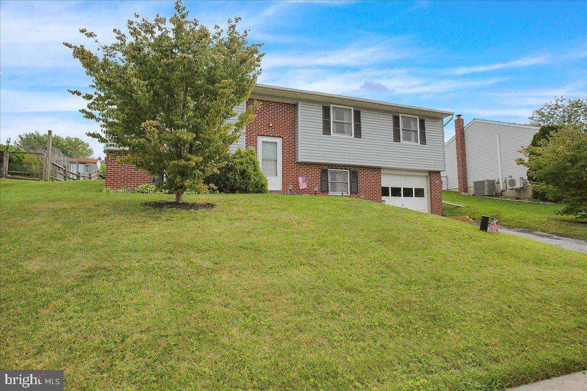 Wernersville, PA 19565,618 ANNE DR