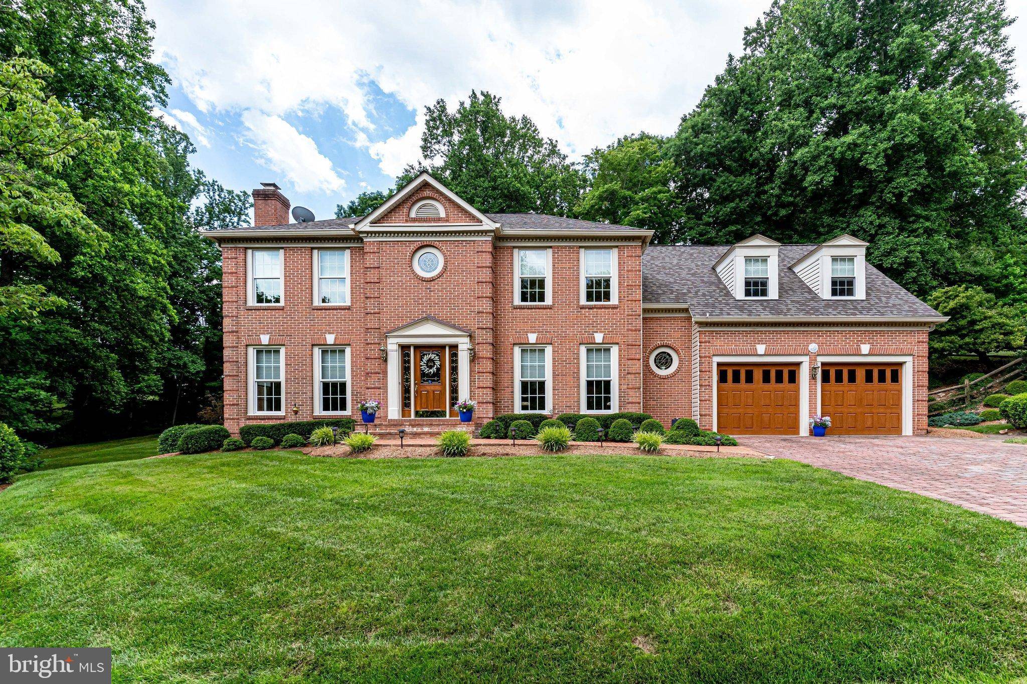 Oakton, VA 22124,10659 OAKTON RIDGE CT