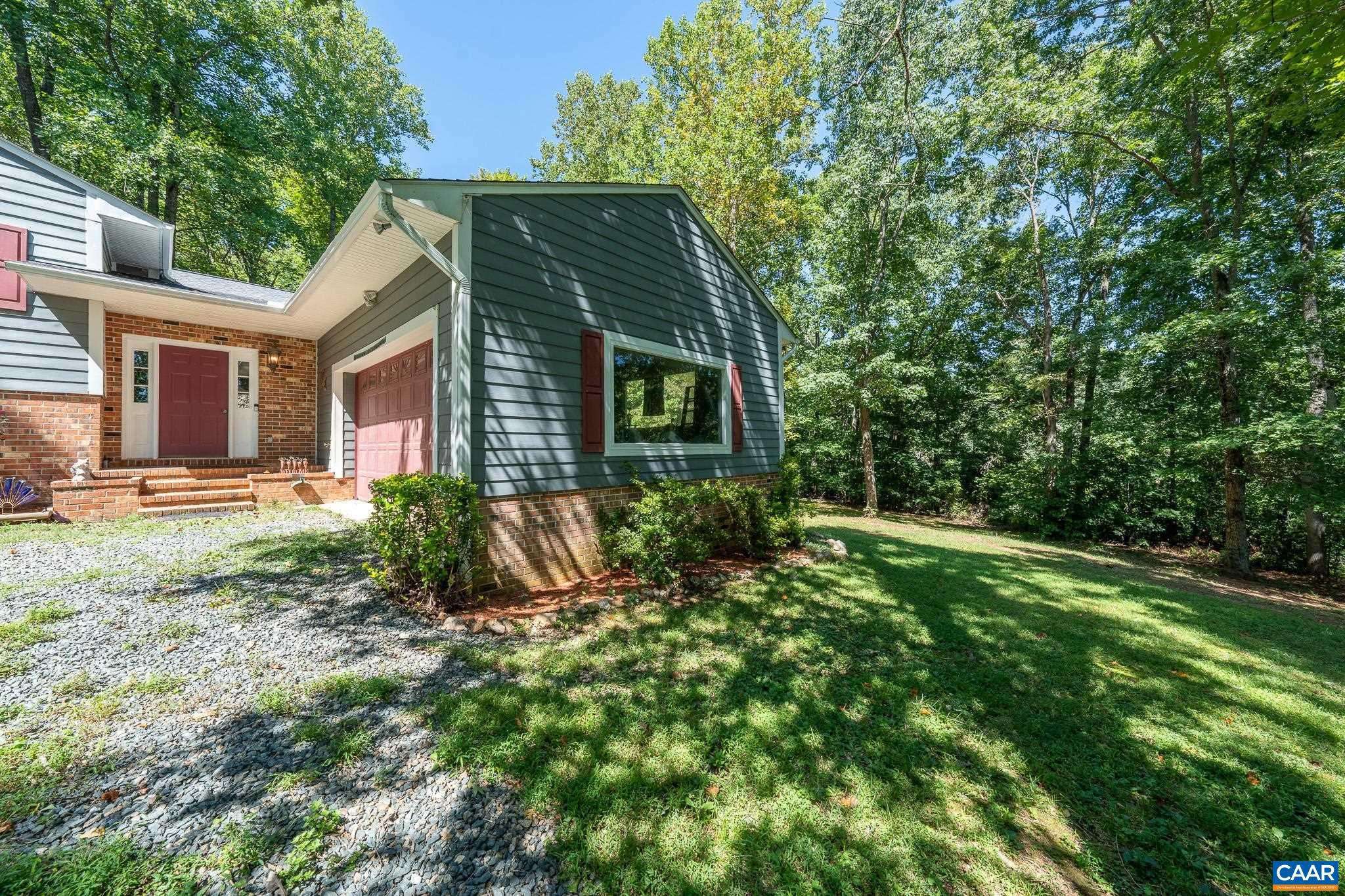 Palmyra, VA 22963,289 THOMASON LN