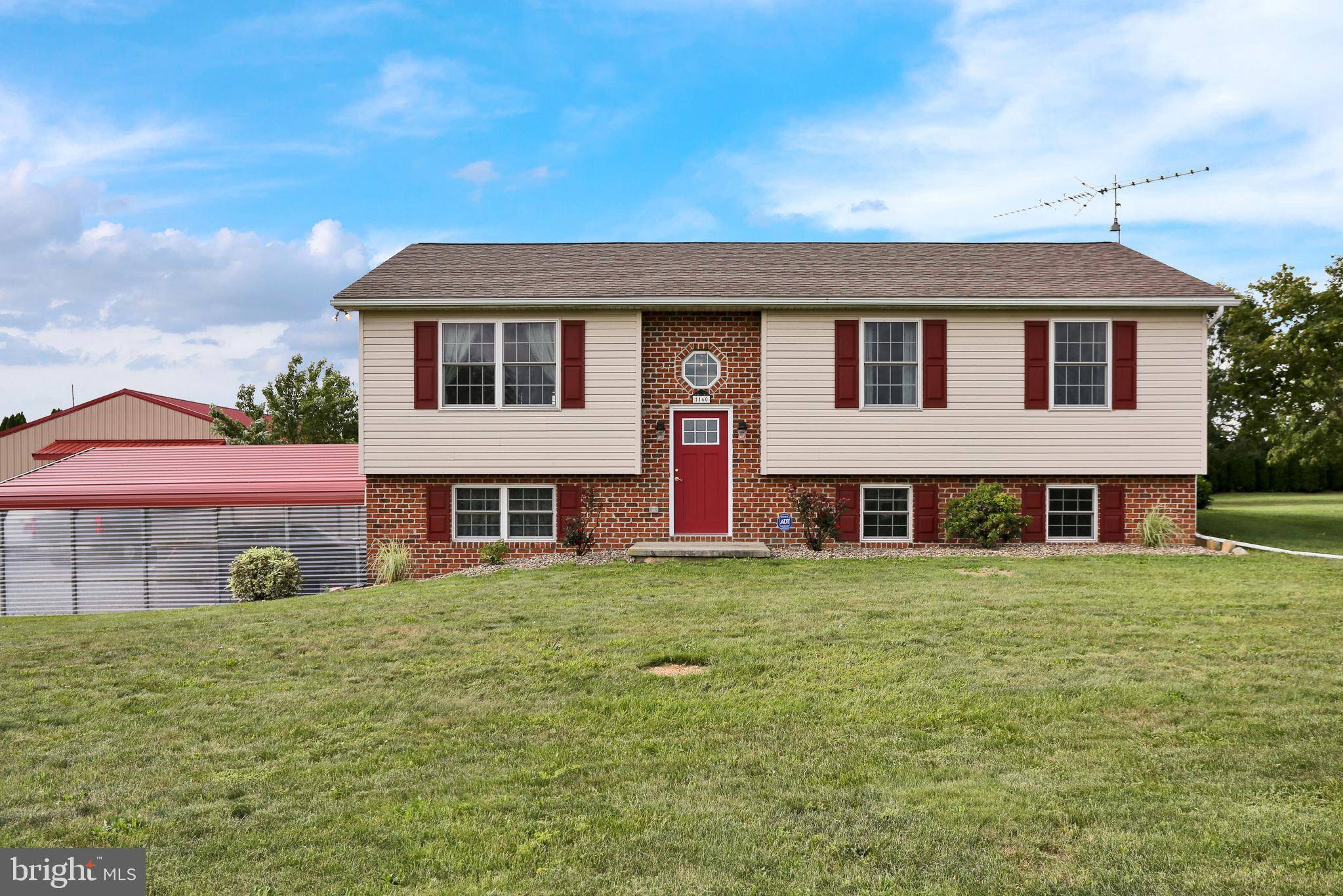 Womelsdorf, PA 19567,1160 WOODS DR