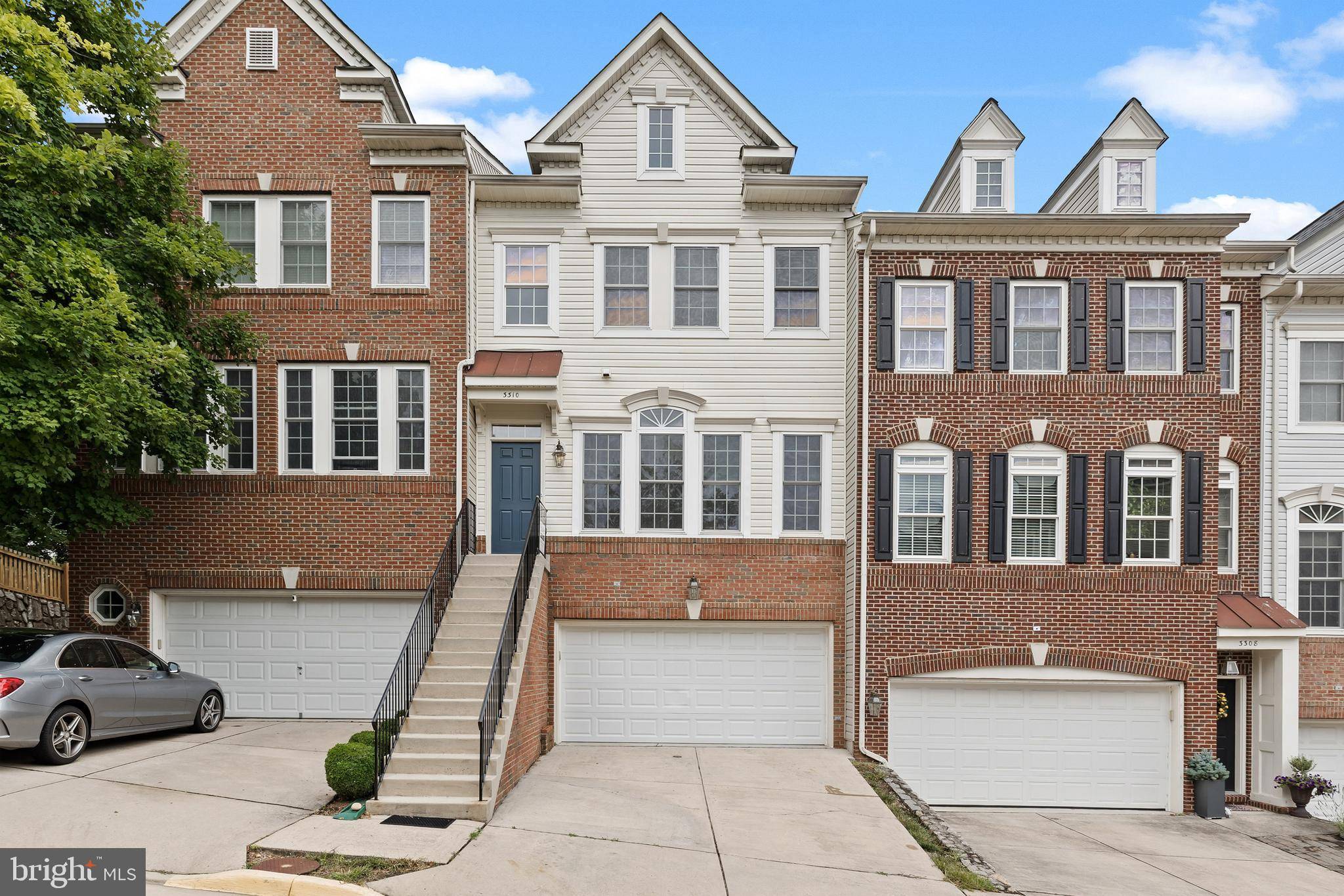 Alexandria, VA 22306,3310 BEECHCLIFF DR