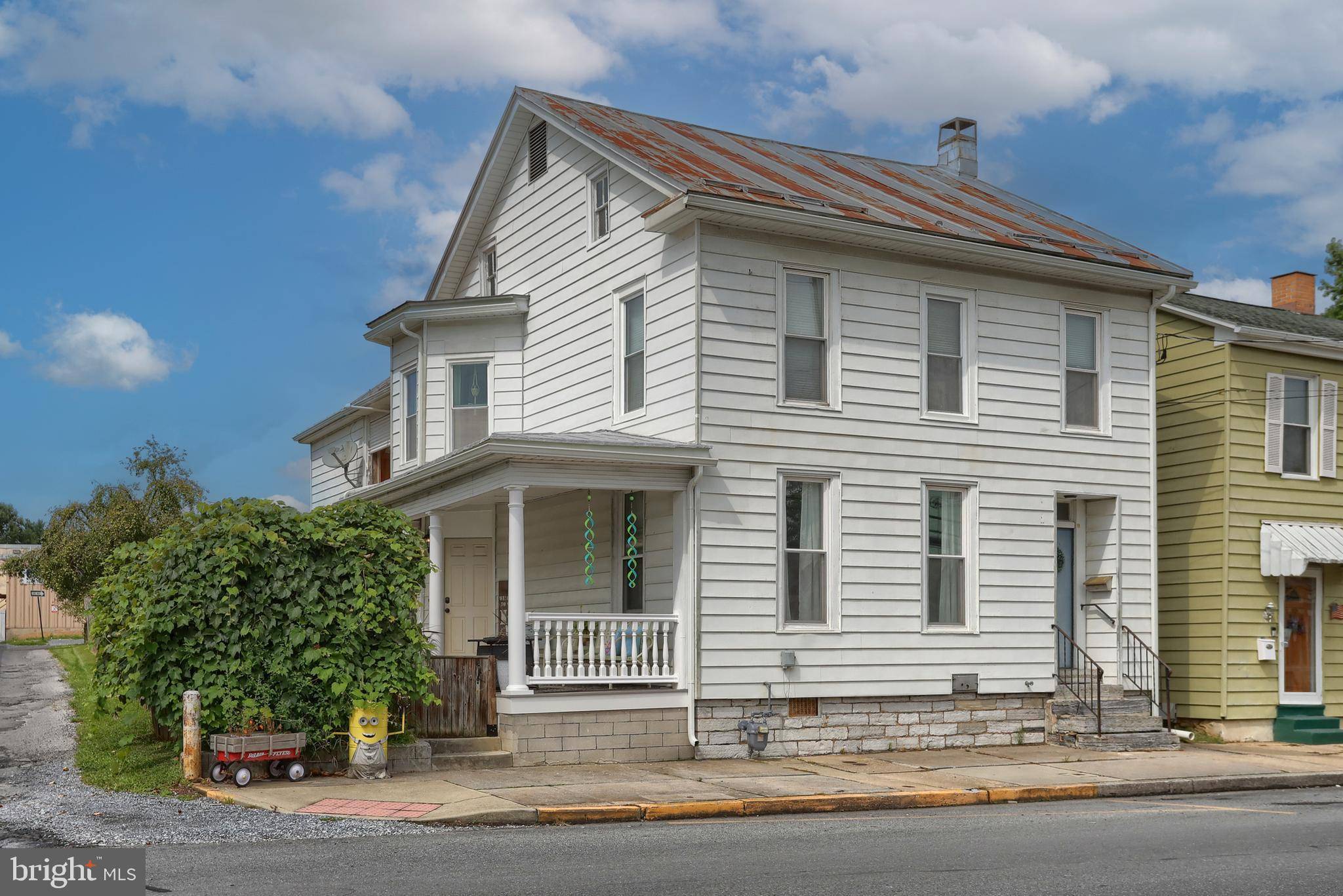 Myerstown, PA 17067,207 E MAIN AVE