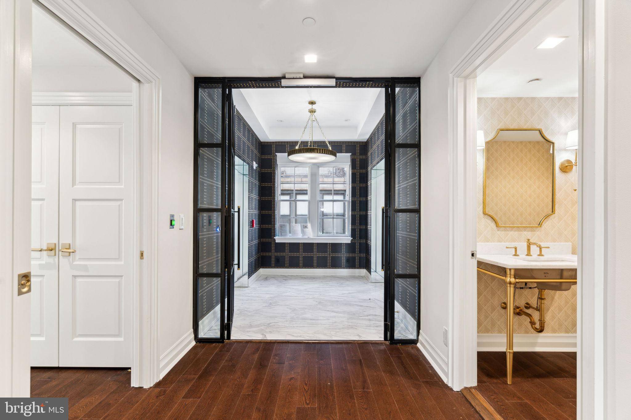 Philadelphia, PA 19102,1601 LOCUST ST #1300