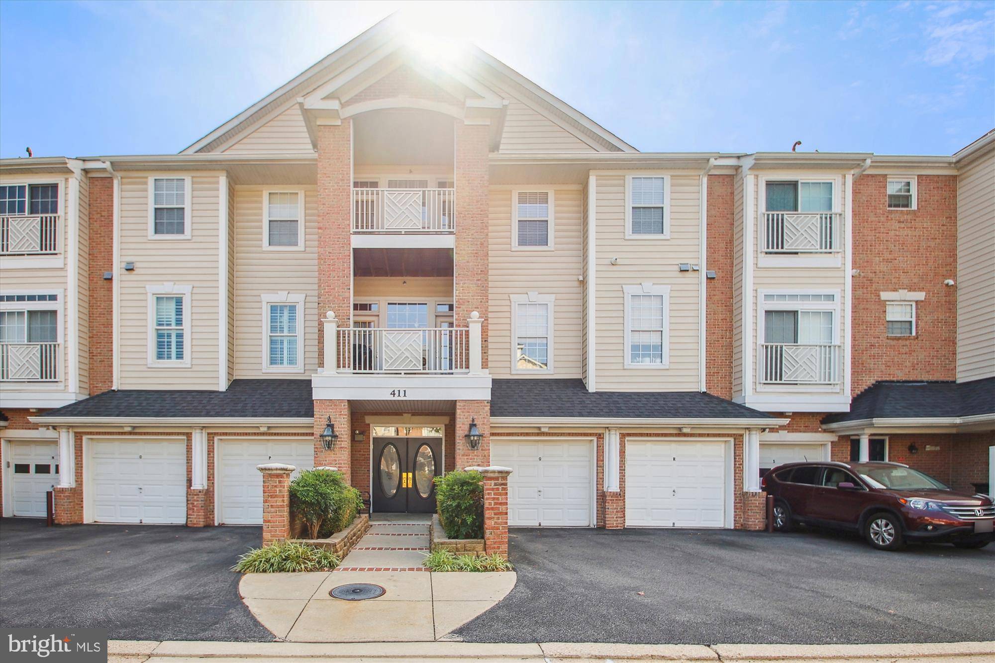 Edgewater, MD 21037,411 HAMLET CLUB DR #206