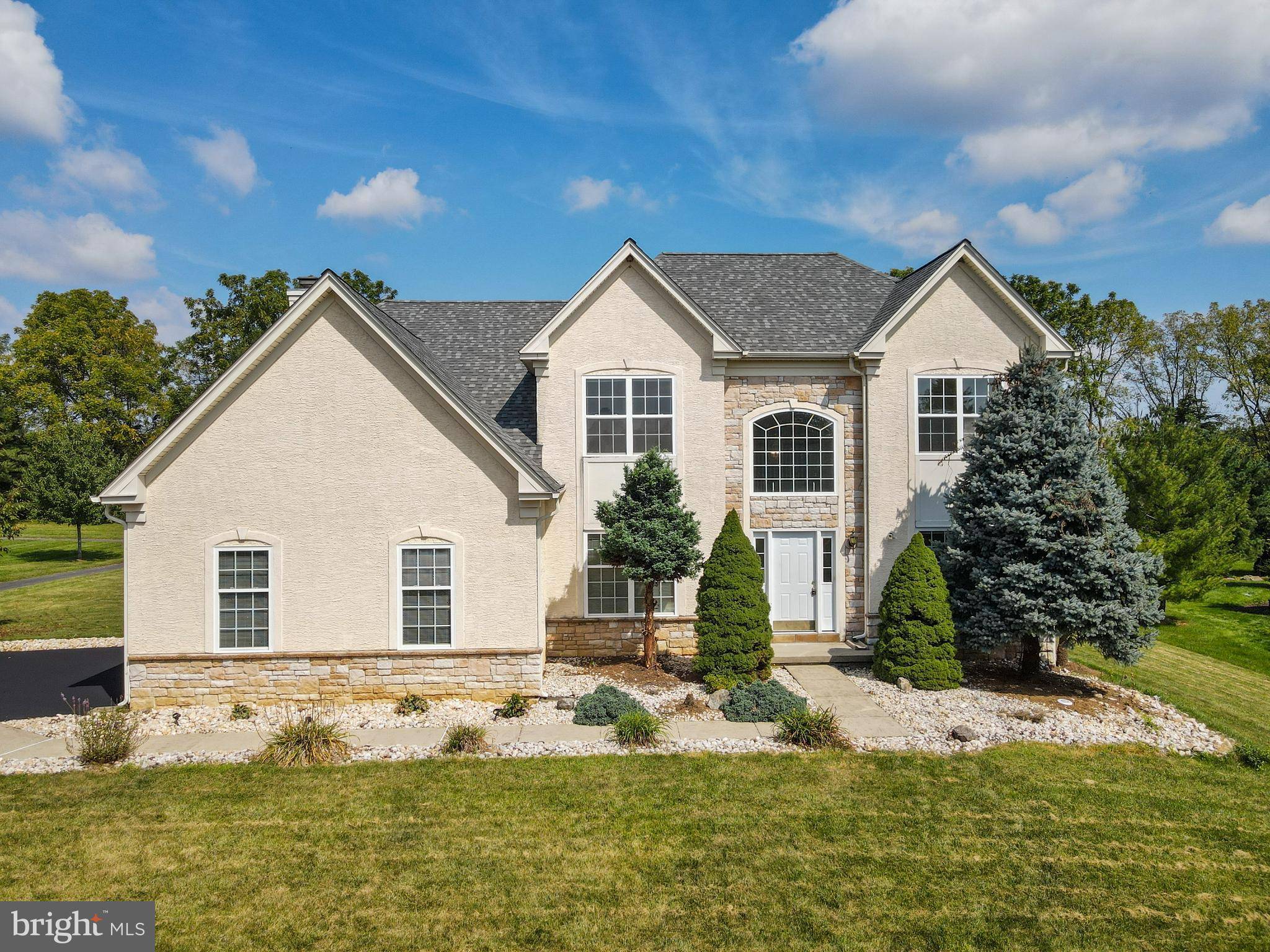 Easton, PA 18045,4330 CROSSWINDS DR