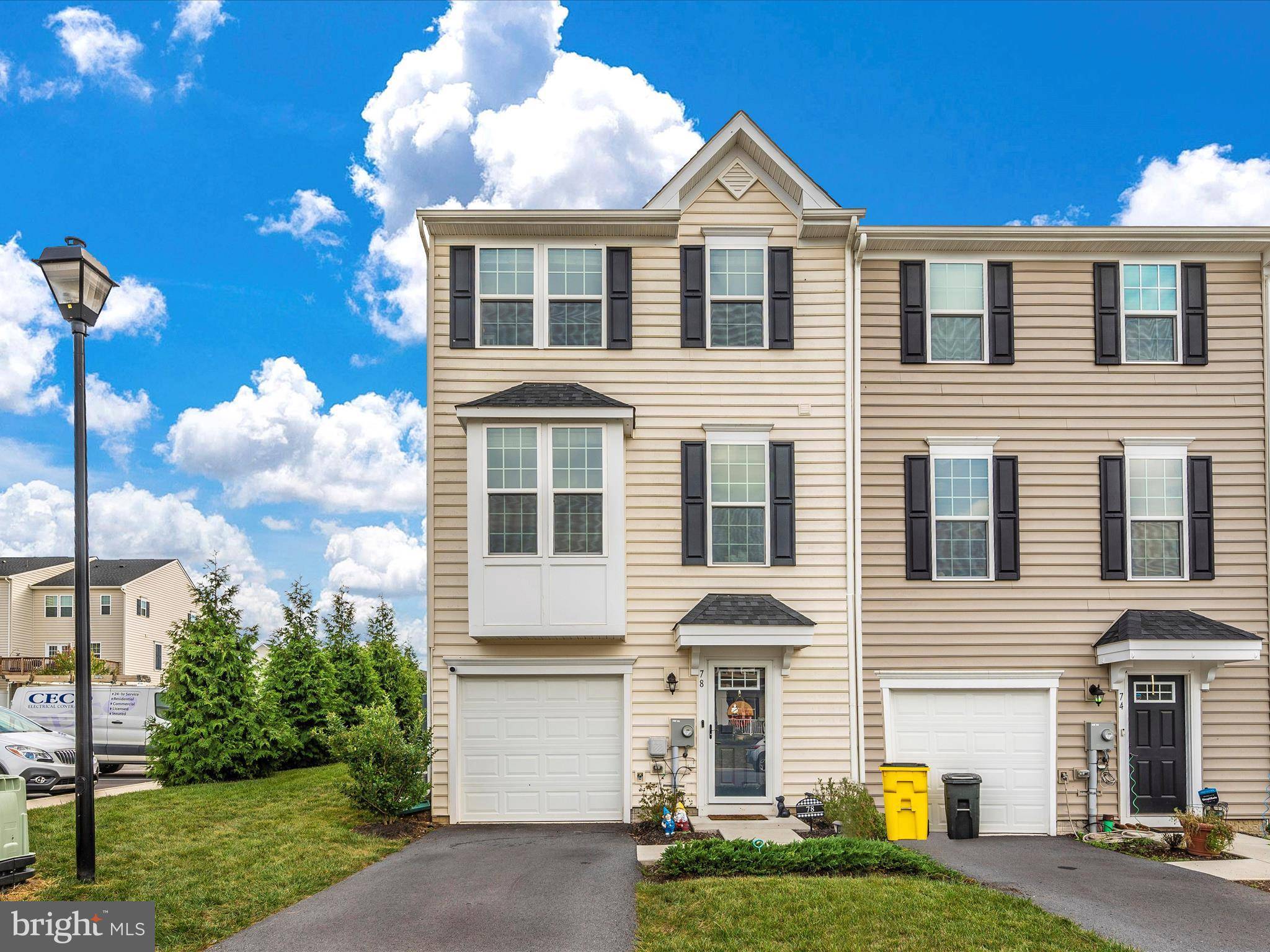 Falling Waters, WV 25419,78 QUEBEC CT