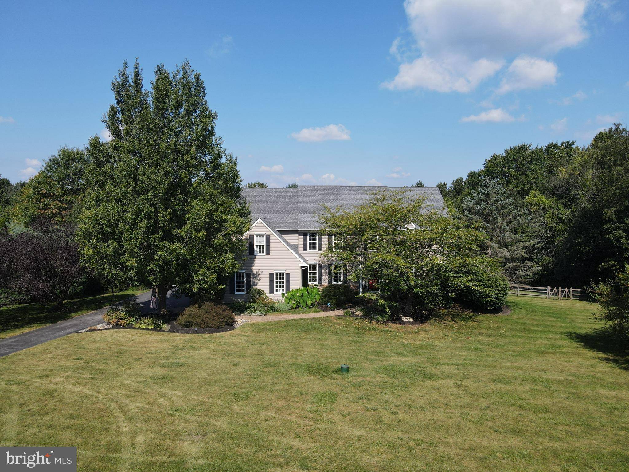 Chester Springs, PA 19425,2 IVY LN