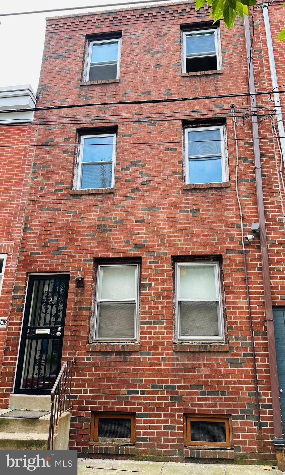 Philadelphia, PA 19147,410 CROSS ST