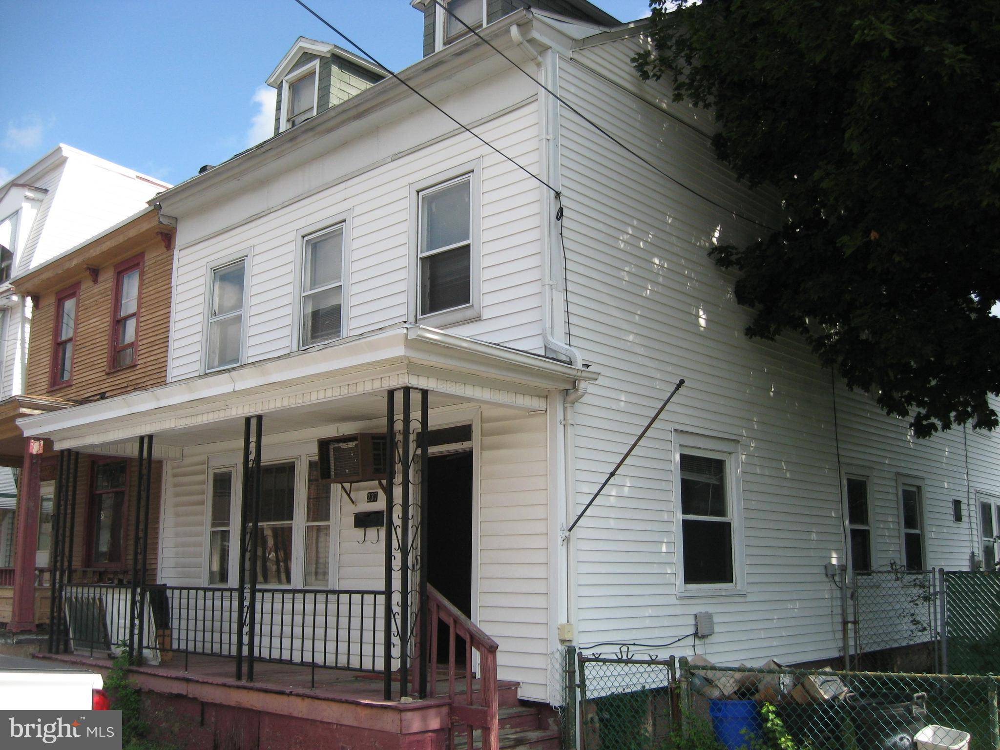 Saint Clair, PA 17970,237 S NICHOLAS ST