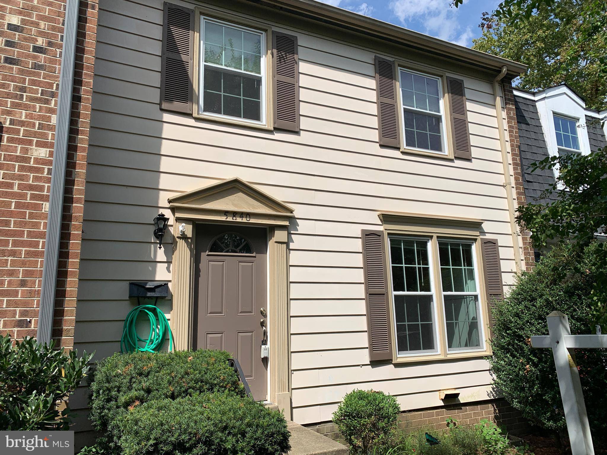 Alexandria, VA 22303,5840 BERKSHIRE CT