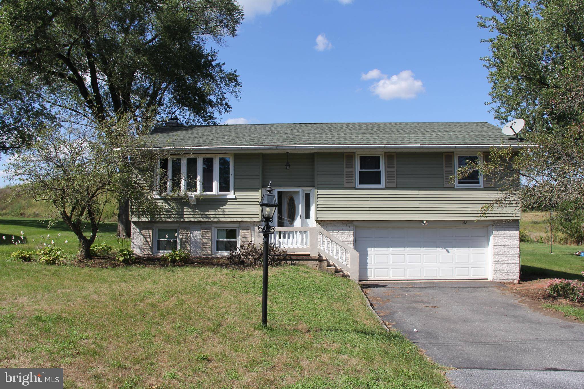 Lancaster, PA 17601,513 WILLOW LN