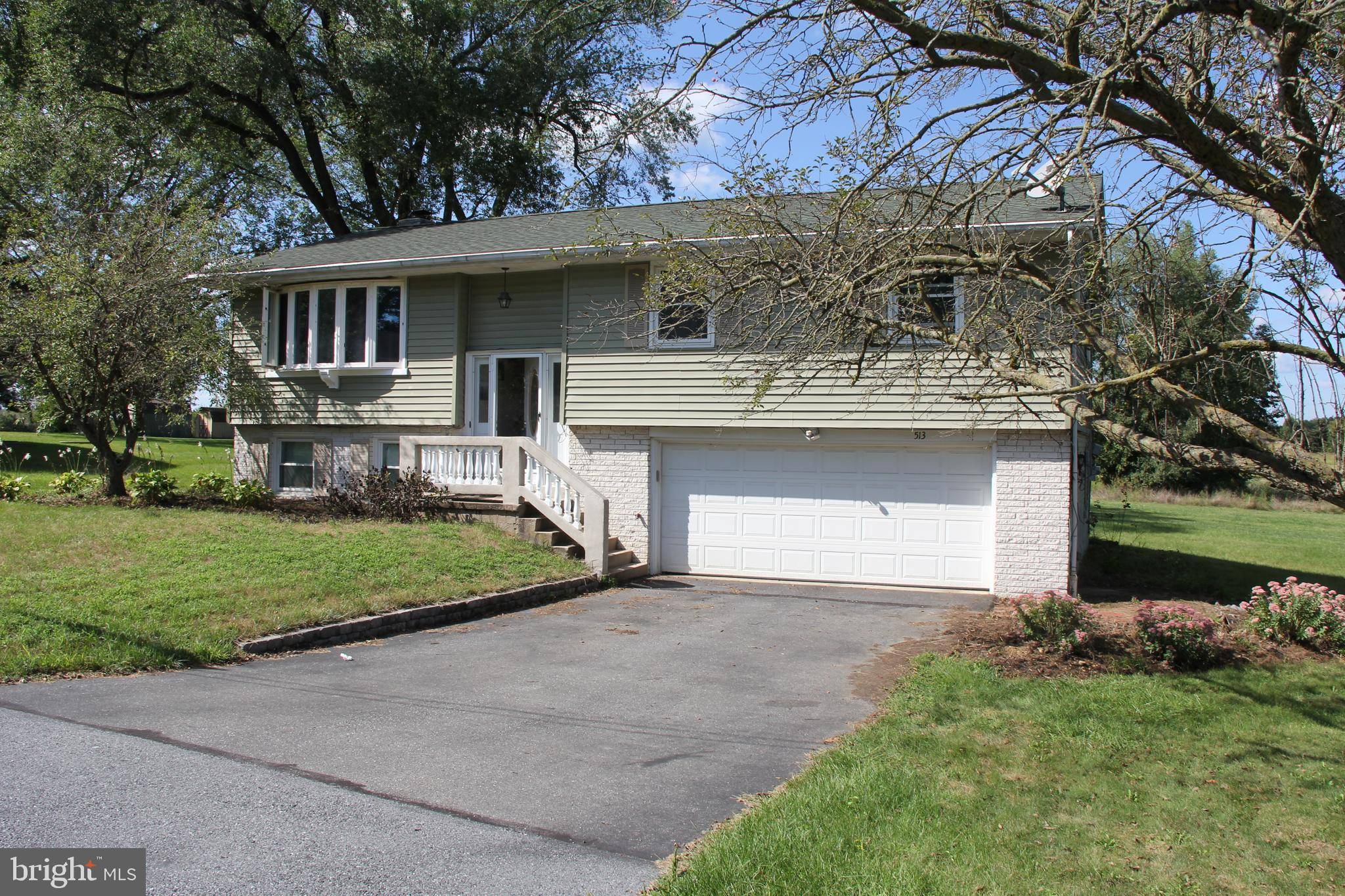 Lancaster, PA 17601,513 WILLOW LN