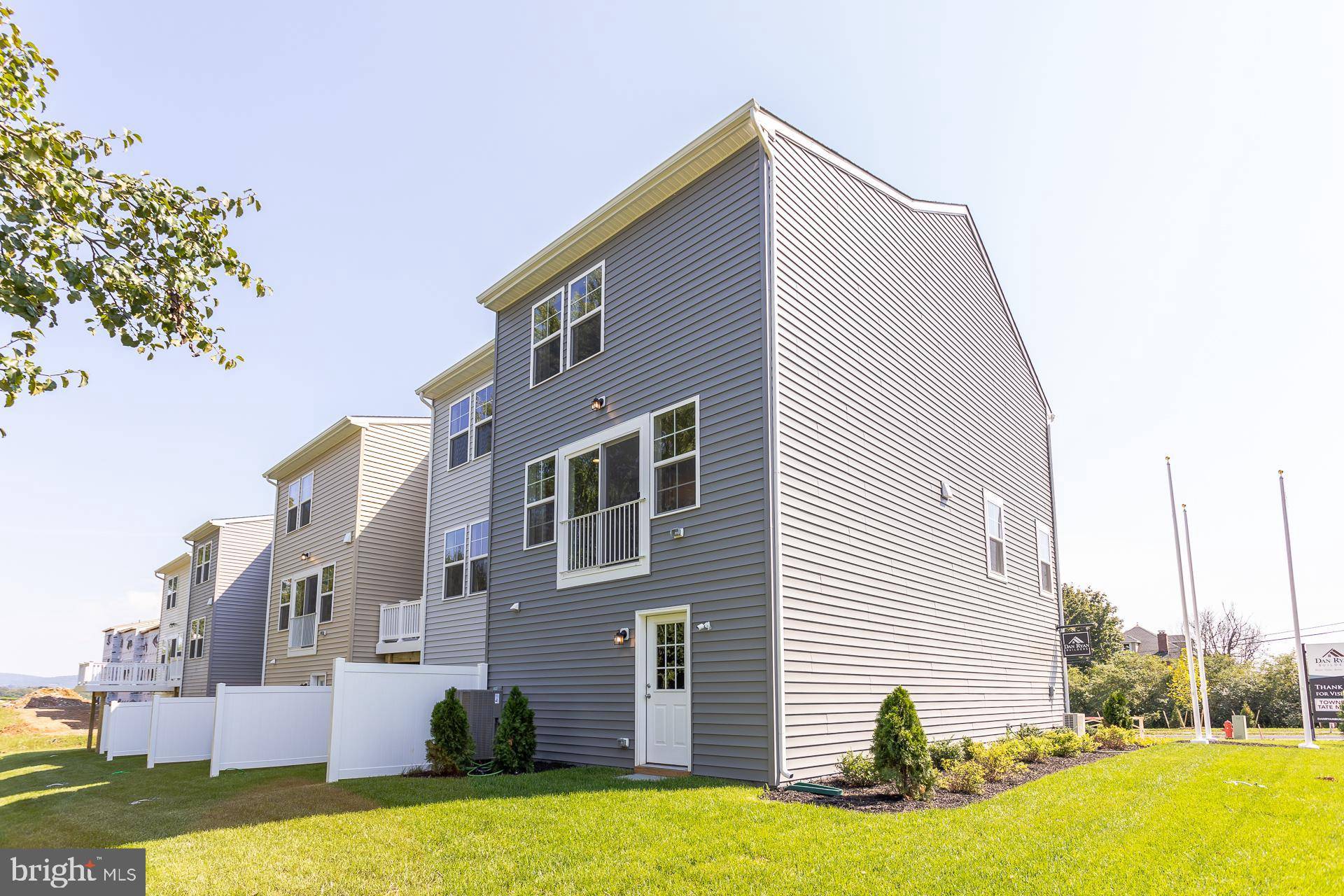 Bunker Hill, WV 25413,38 COLCHESTER CT