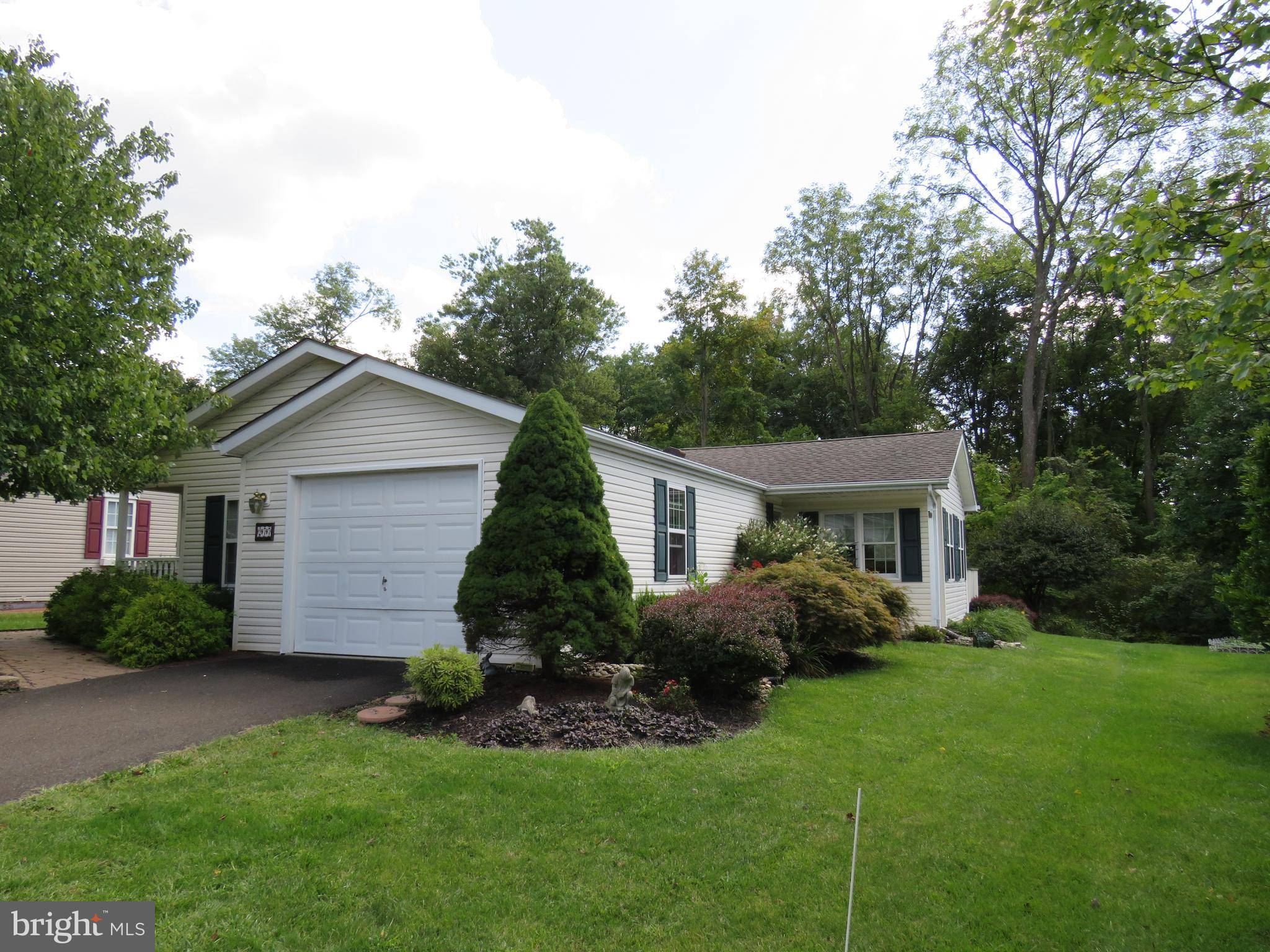 New Hope, PA 18938,277 COUNTRYSIDE CIR