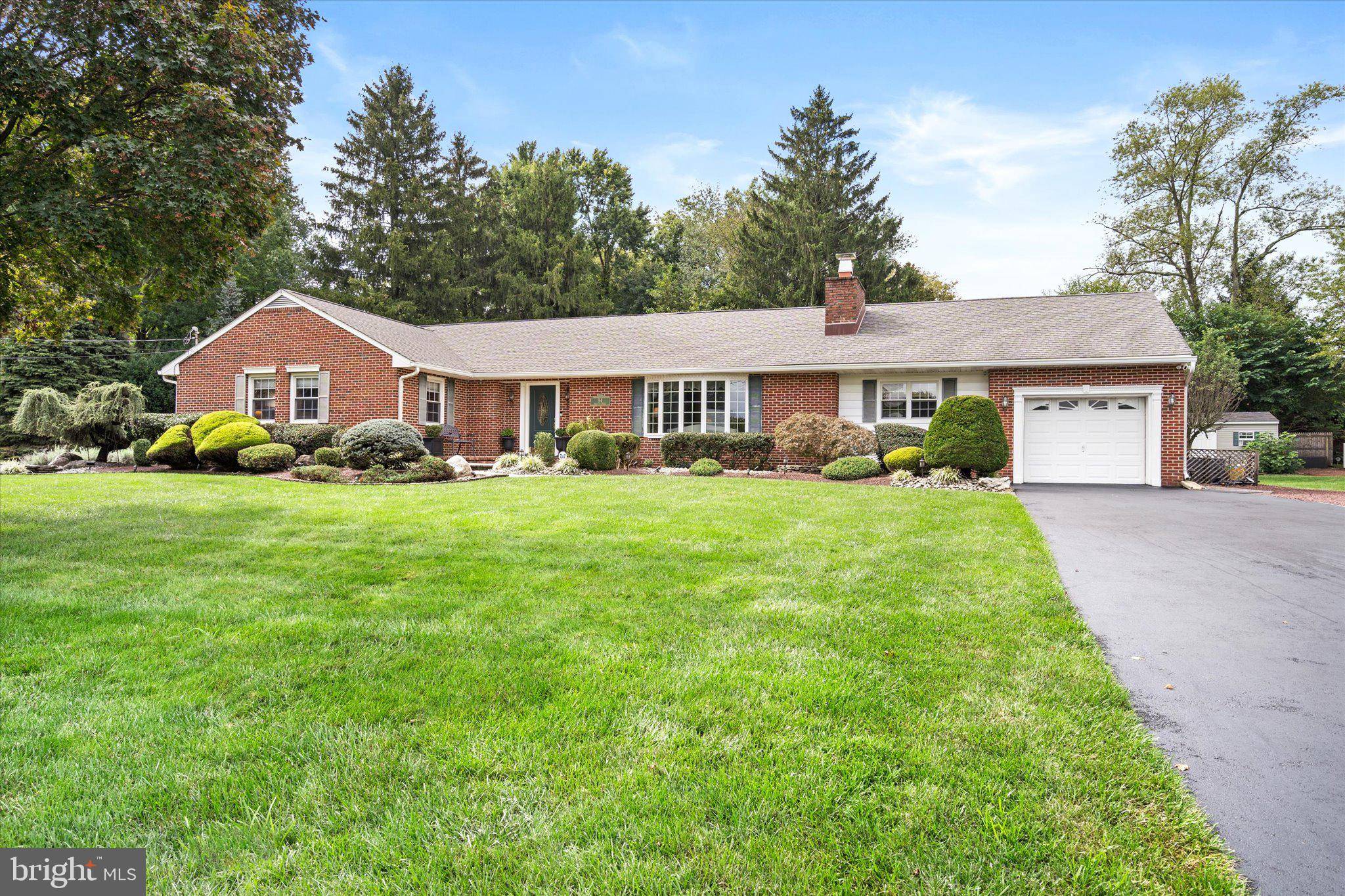 Robbinsville, NJ 08691,94 HILLSIDE DR