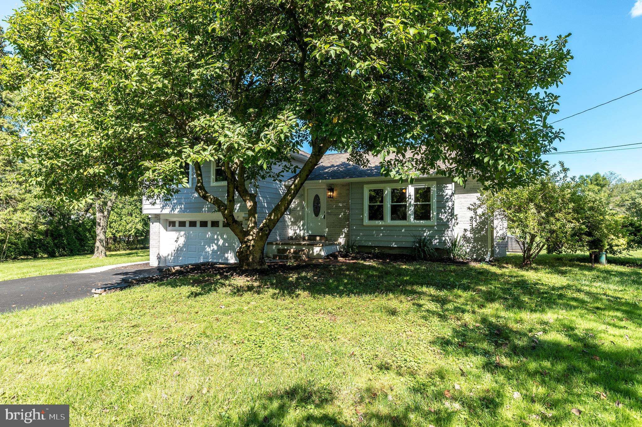 Doylestown, PA 18901,27 PICKWICK DR