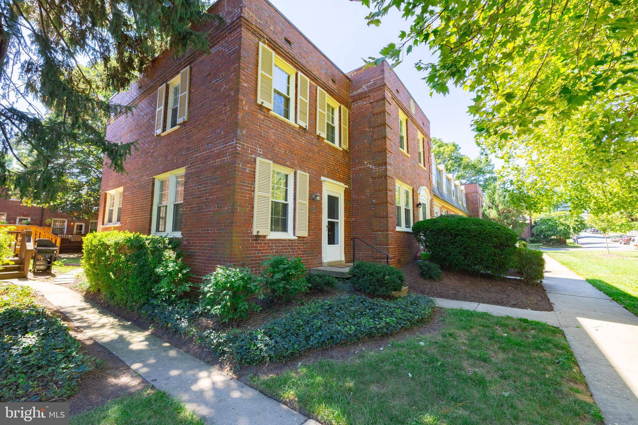 Arlington, VA 22204,1200 S BARTON ST #318